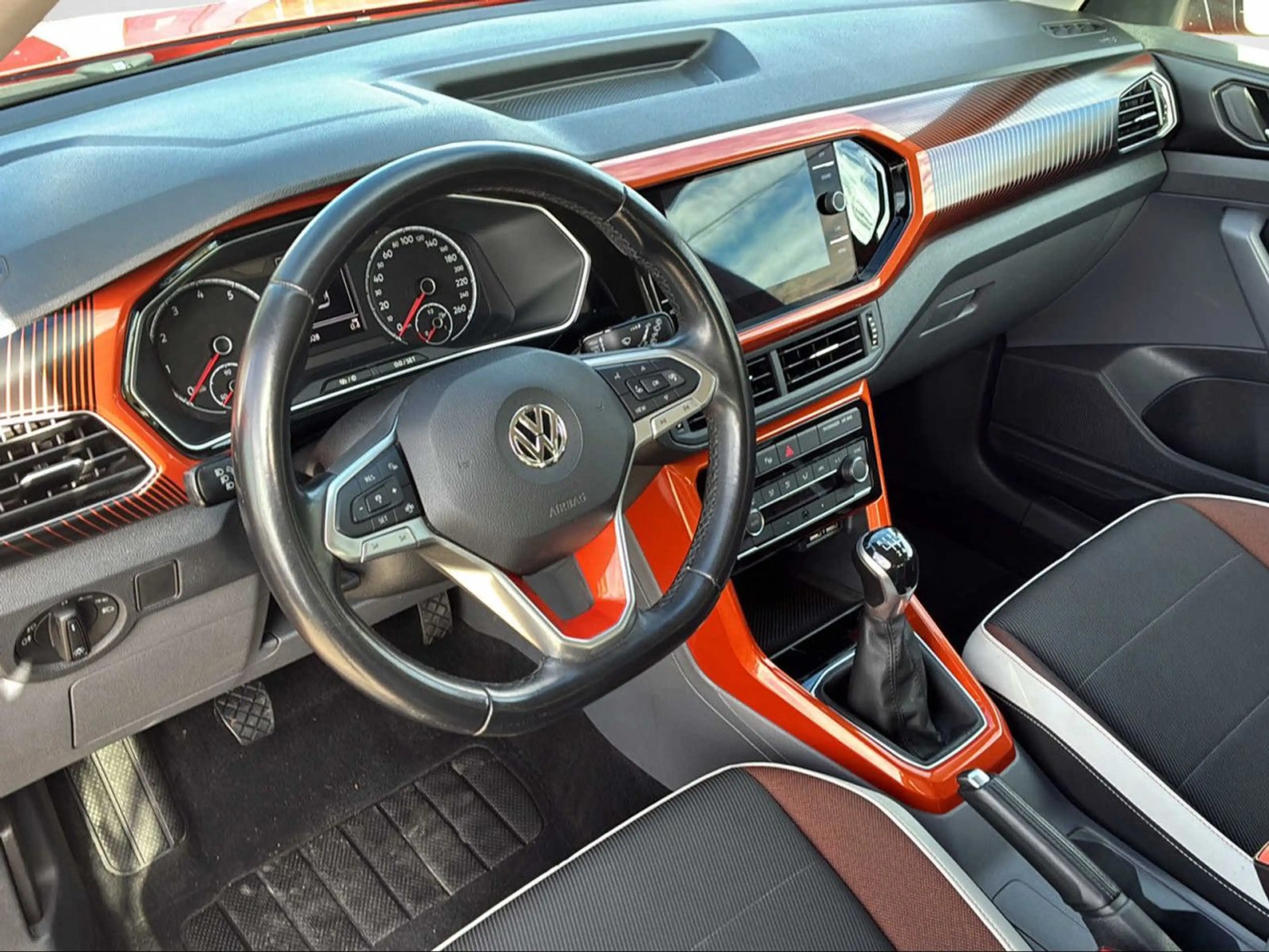 Volkswagen T-Cross 1.0 TSI STYLE LED+APP+AZV Bluetooth Klima — photo 9