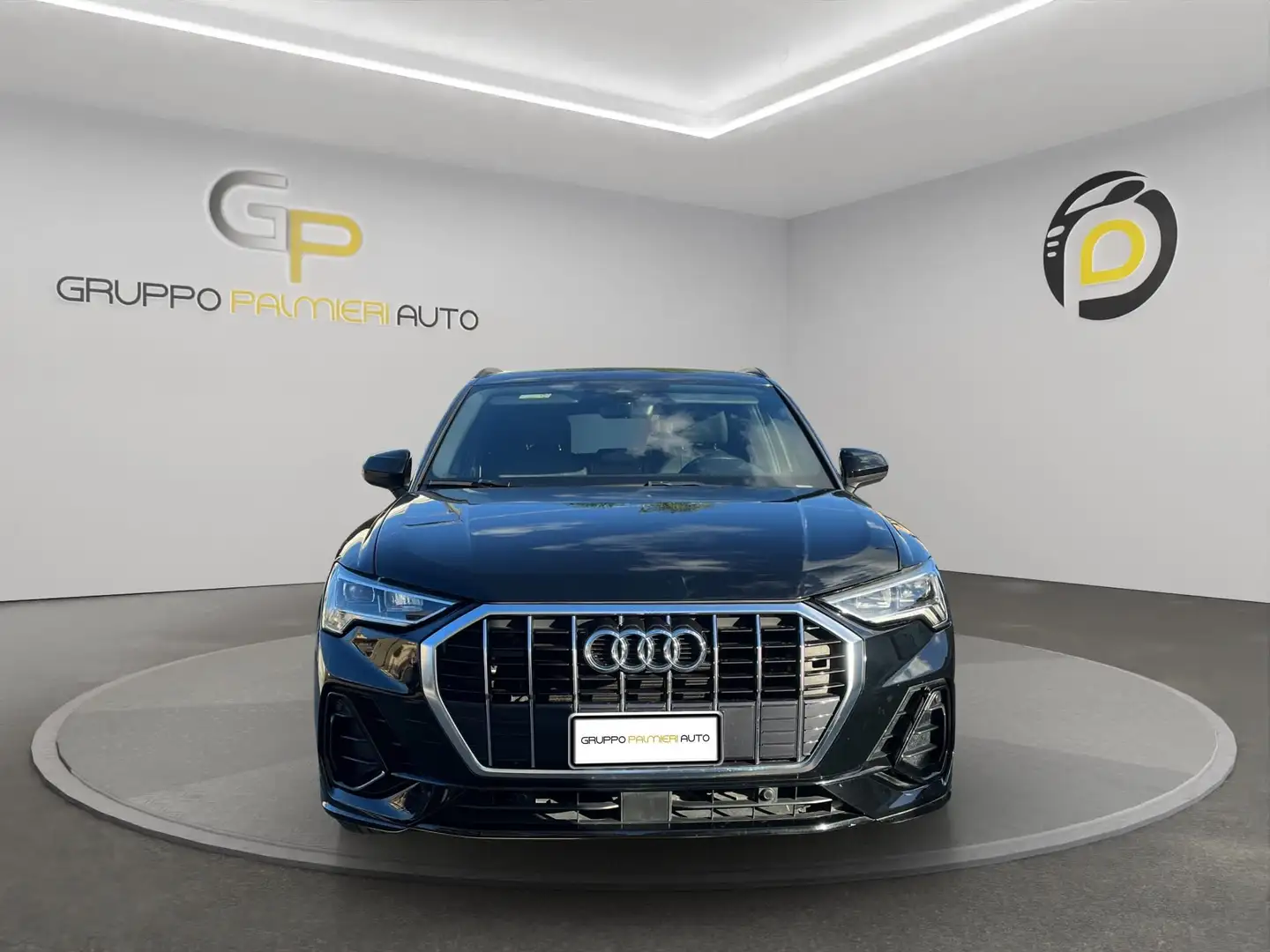 Audi Q3 Q3 II 2018 35 2.0 tdi Business s-tronic Noir - 1