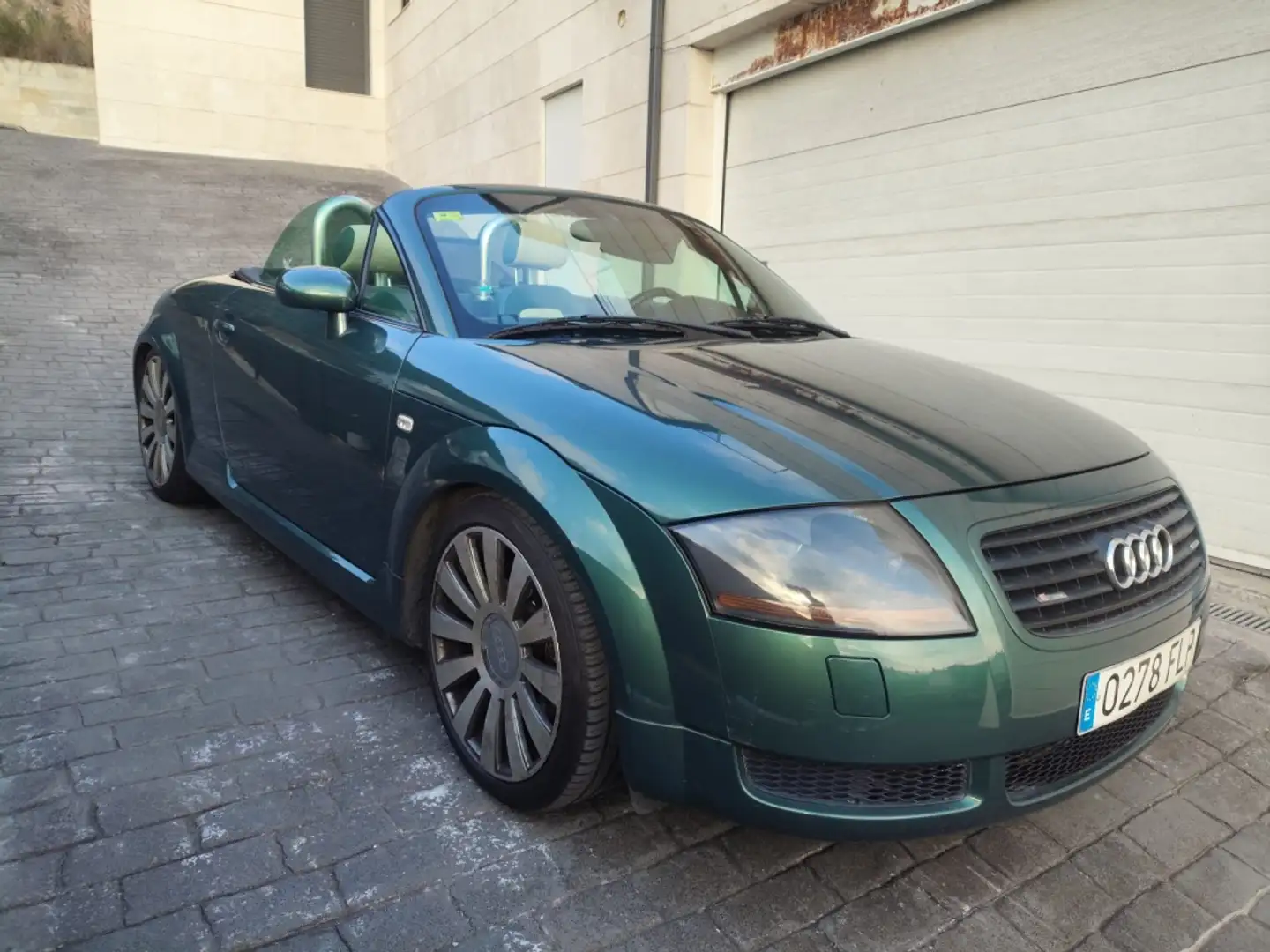 Audi TT Roadster 1.8T 5vel. 180 Verde - 2