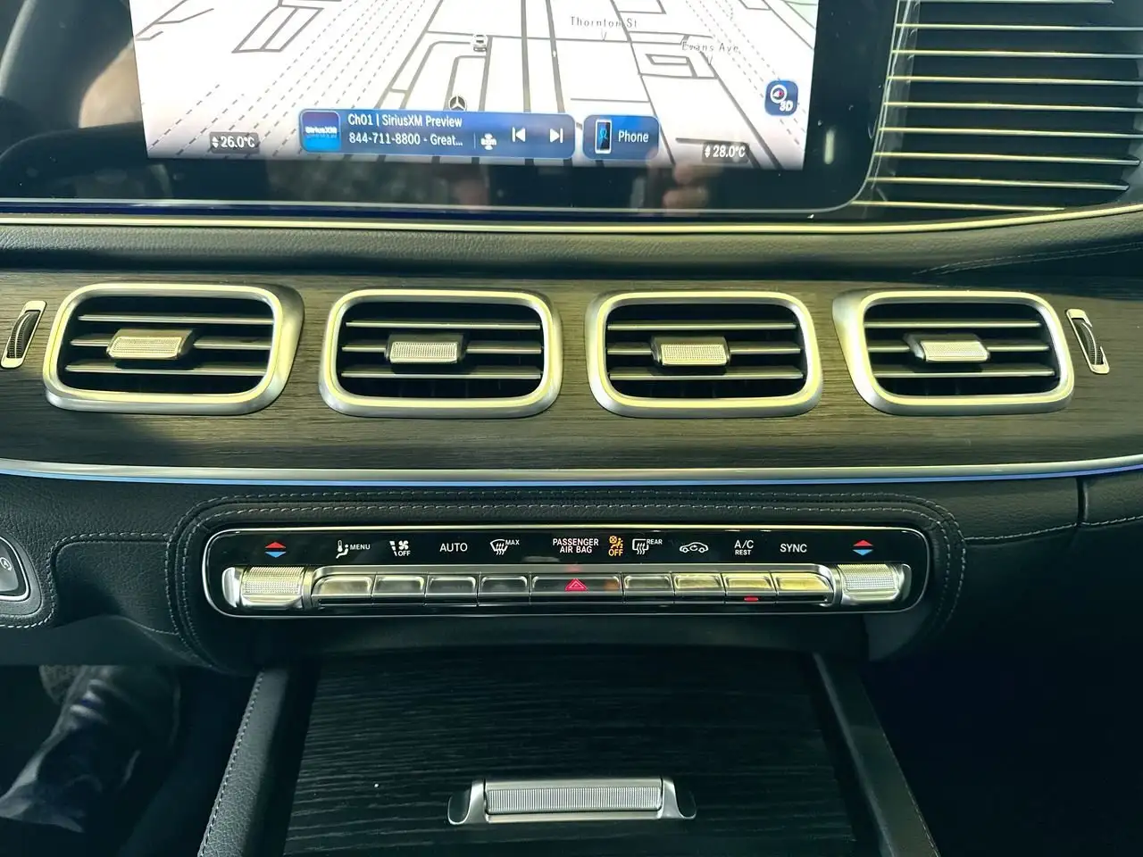 Mercedes-Benz GLE снимка Mercedes-Benz GLE