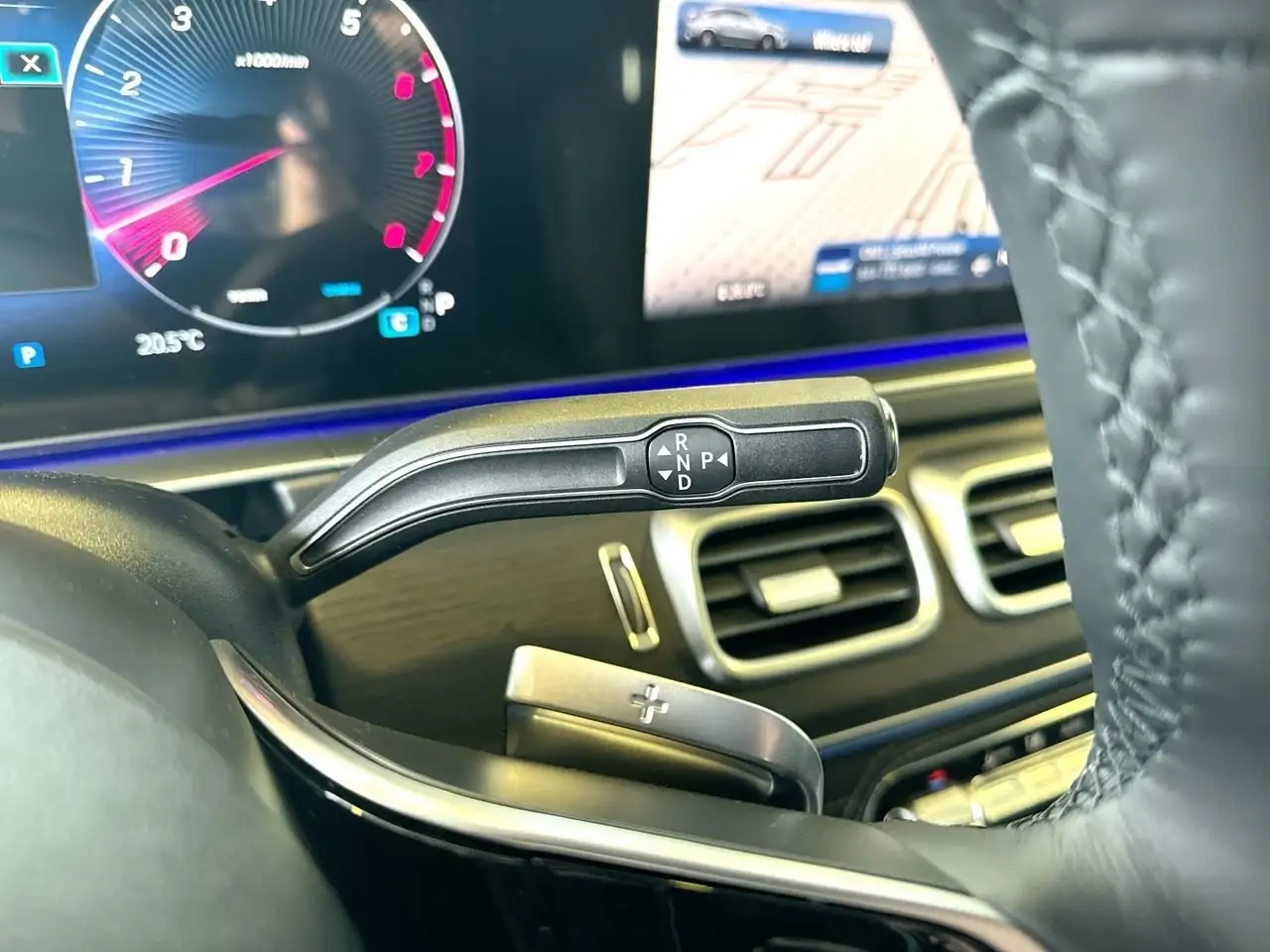Mercedes-Benz GLE снимка Mercedes-Benz GLE