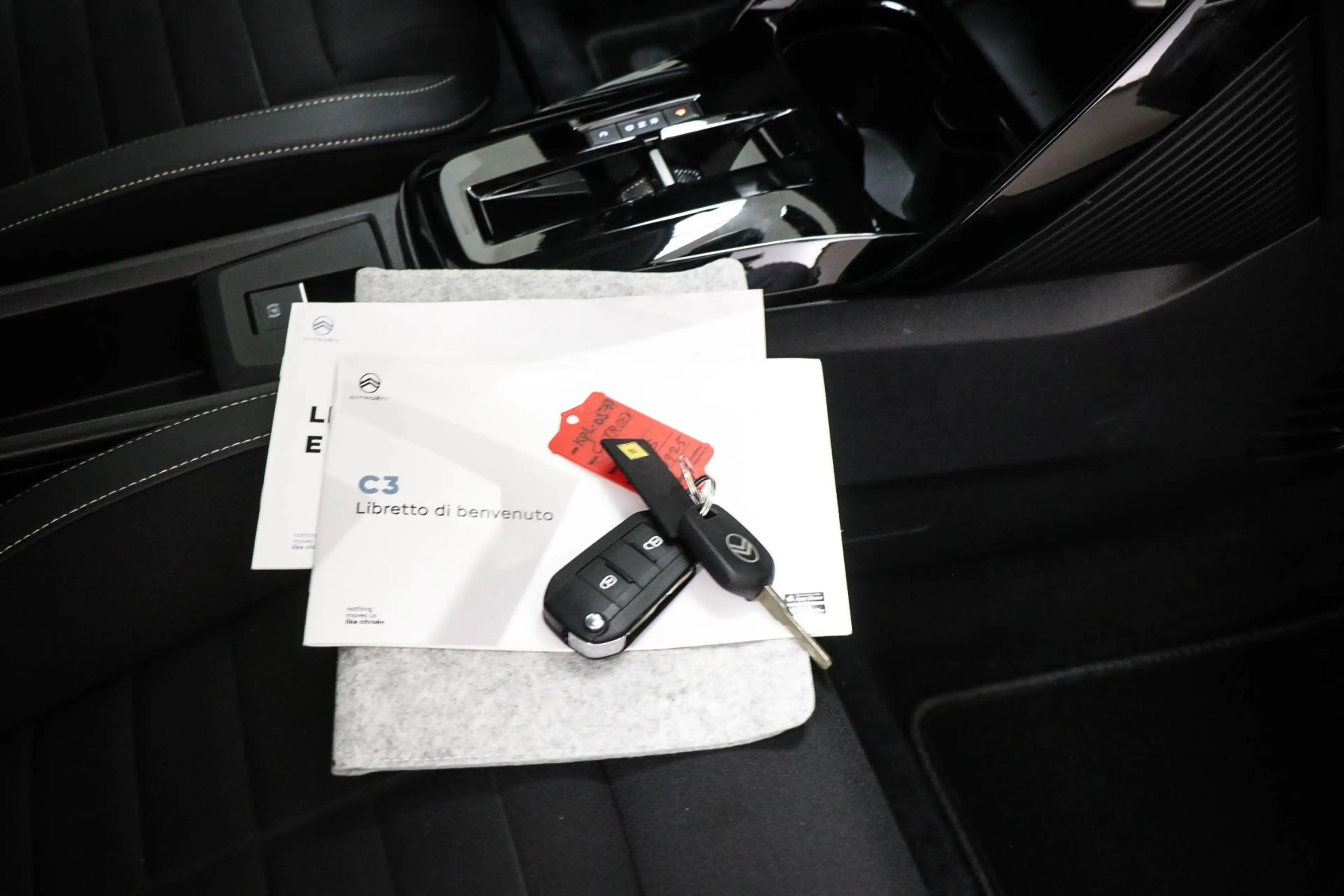 Citroen E-C3 Max 113pk 44 kWh | LED | HALF LEDER | CLIMA | DAB — photo 41