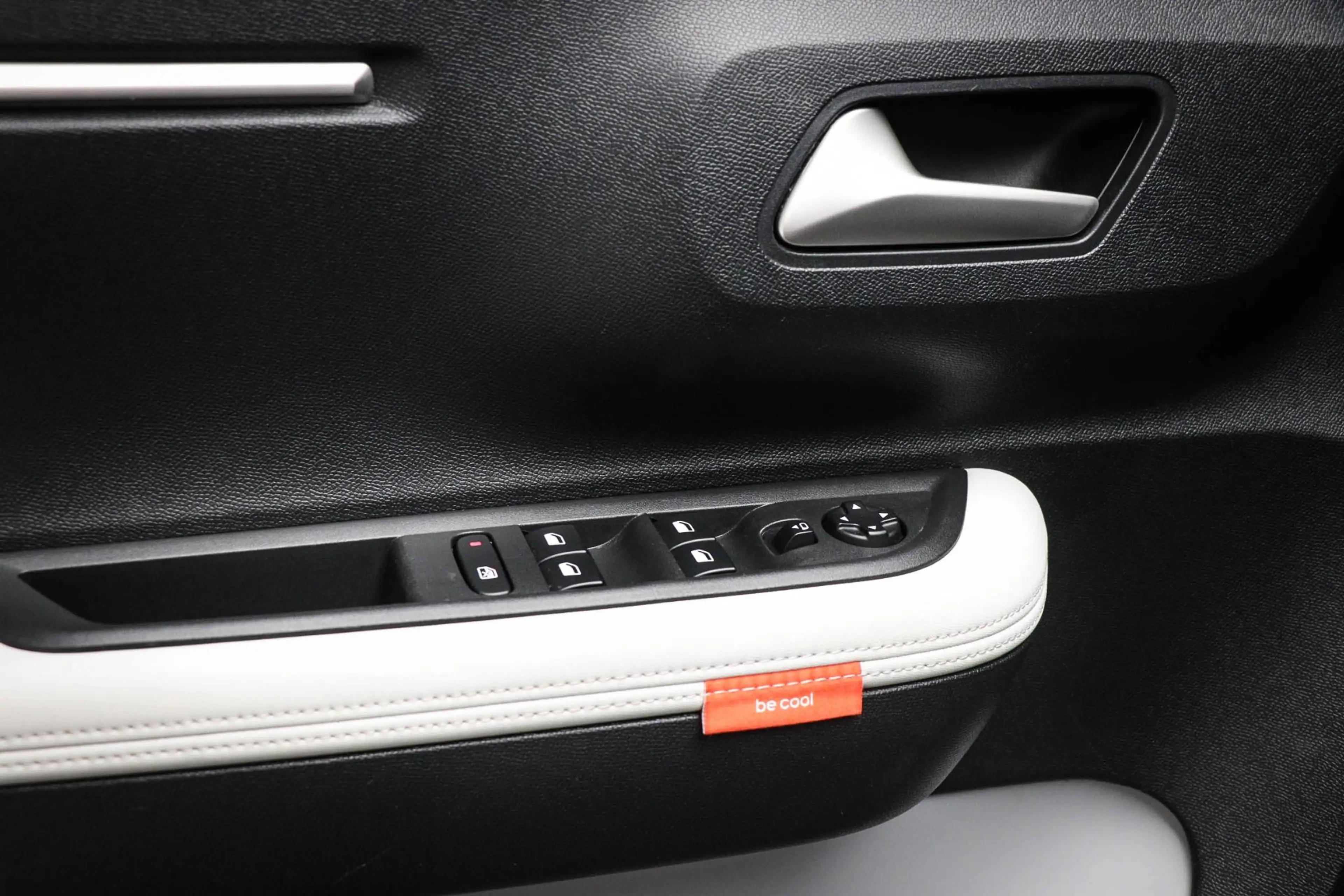 Citroen E-C3 Max 113pk 44 kWh | LED | HALF LEDER | CLIMA | DAB — photo 25