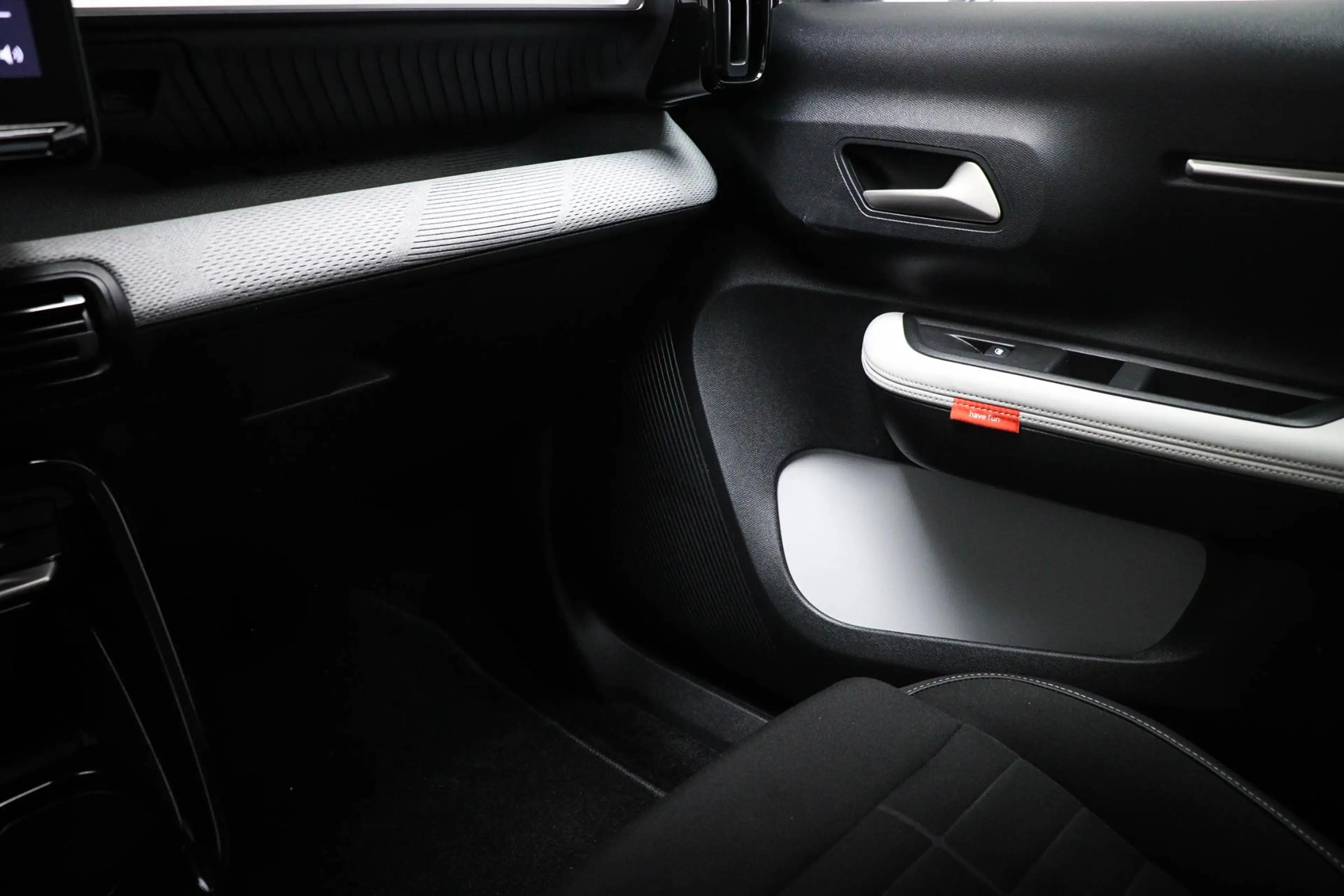 Citroen E-C3 Max 113pk 44 kWh | LED | HALF LEDER | CLIMA | DAB — photo 33