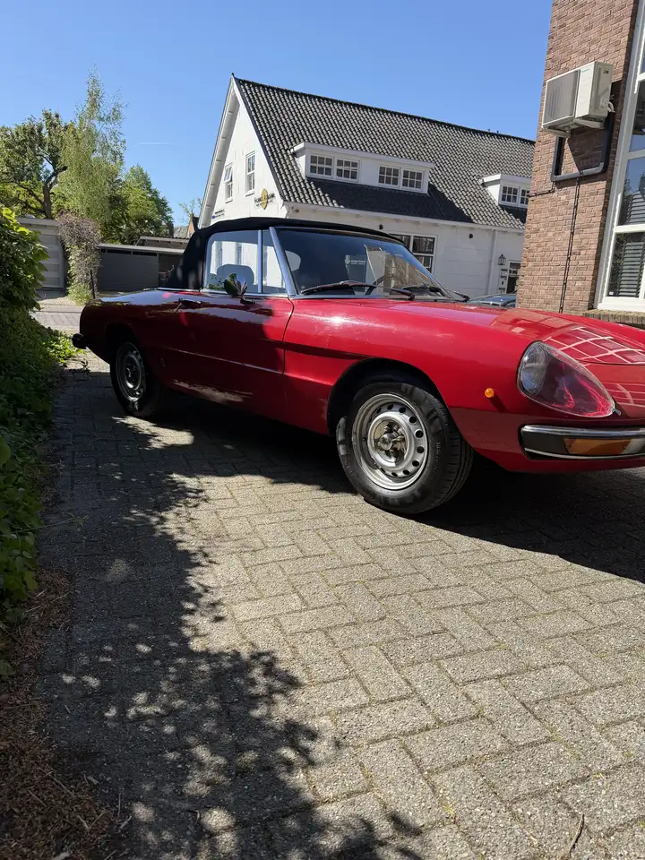 Alfa Romeo Spider 1600 Rood Gerestaureerd. Taxatierapport Aanwezig, foto 5