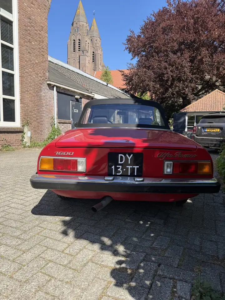 Alfa Romeo Spider 1600 Rood Gerestaureerd. Taxatierapport Aanwezig, foto 3