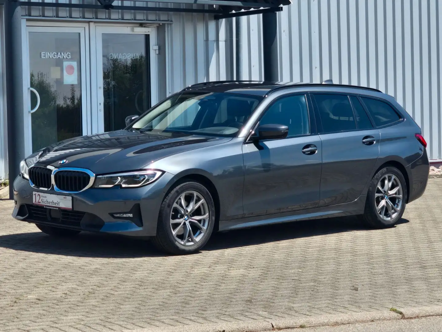 BMW 320 i Sport Line/NAVI/LED/KAMERA 360°/HEADUP/AHK Gris - 1