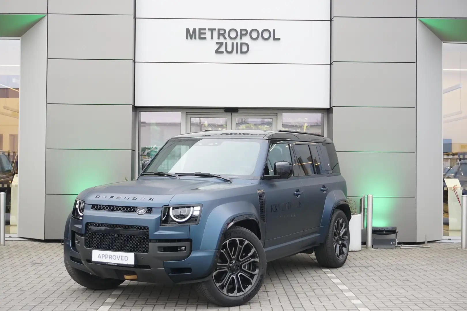 Land Rover Defender 110 P635 OCTA/No Registration Bleu - 1