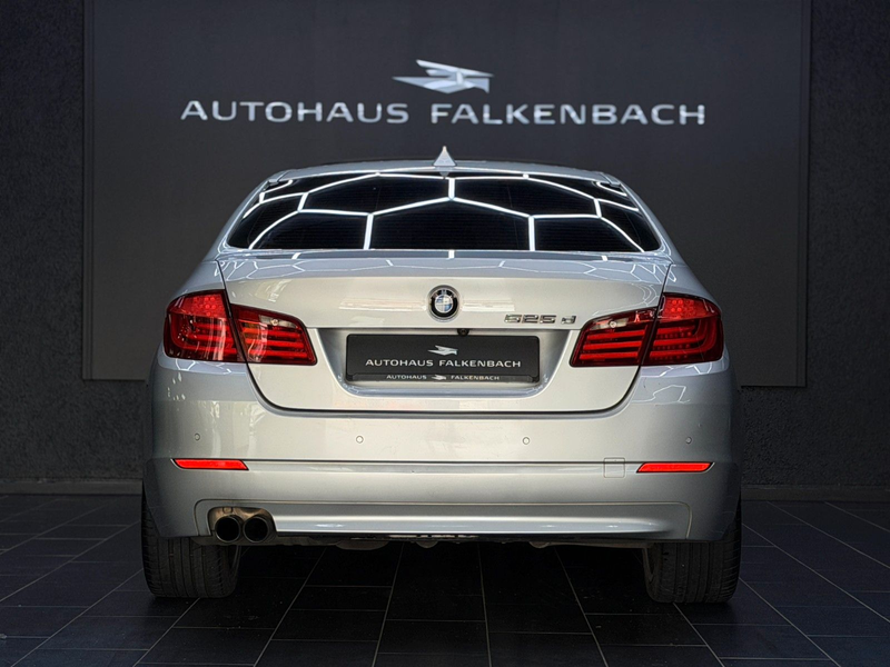 BMW 525 D*LIMOUSINE*SHD*LEDER*MEMORY*19"*HUD*AHK* — photo 3