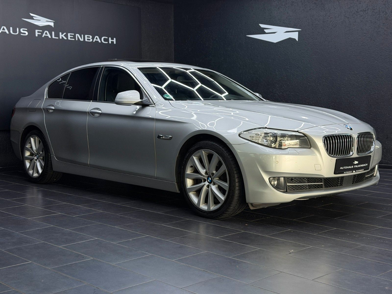 BMW 525 D*LIMOUSINE*SHD*LEDER*MEMORY*19"*HUD*AHK* — photo 6