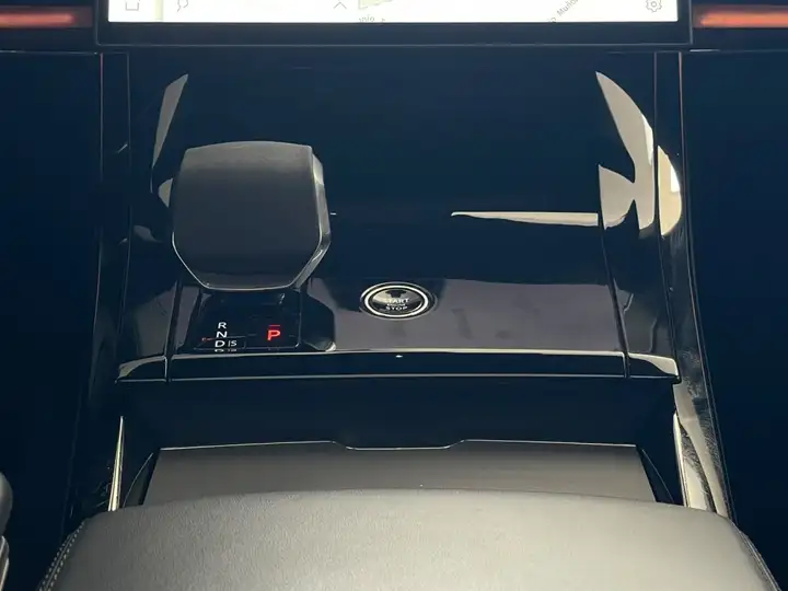 Land Rover Range Rover 2023, foto 37