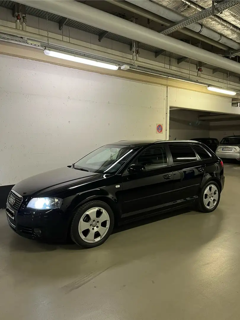 Audi A3 1.6 FSI Ambition Sportback Leder Vollausstattung! Schwarz - 2