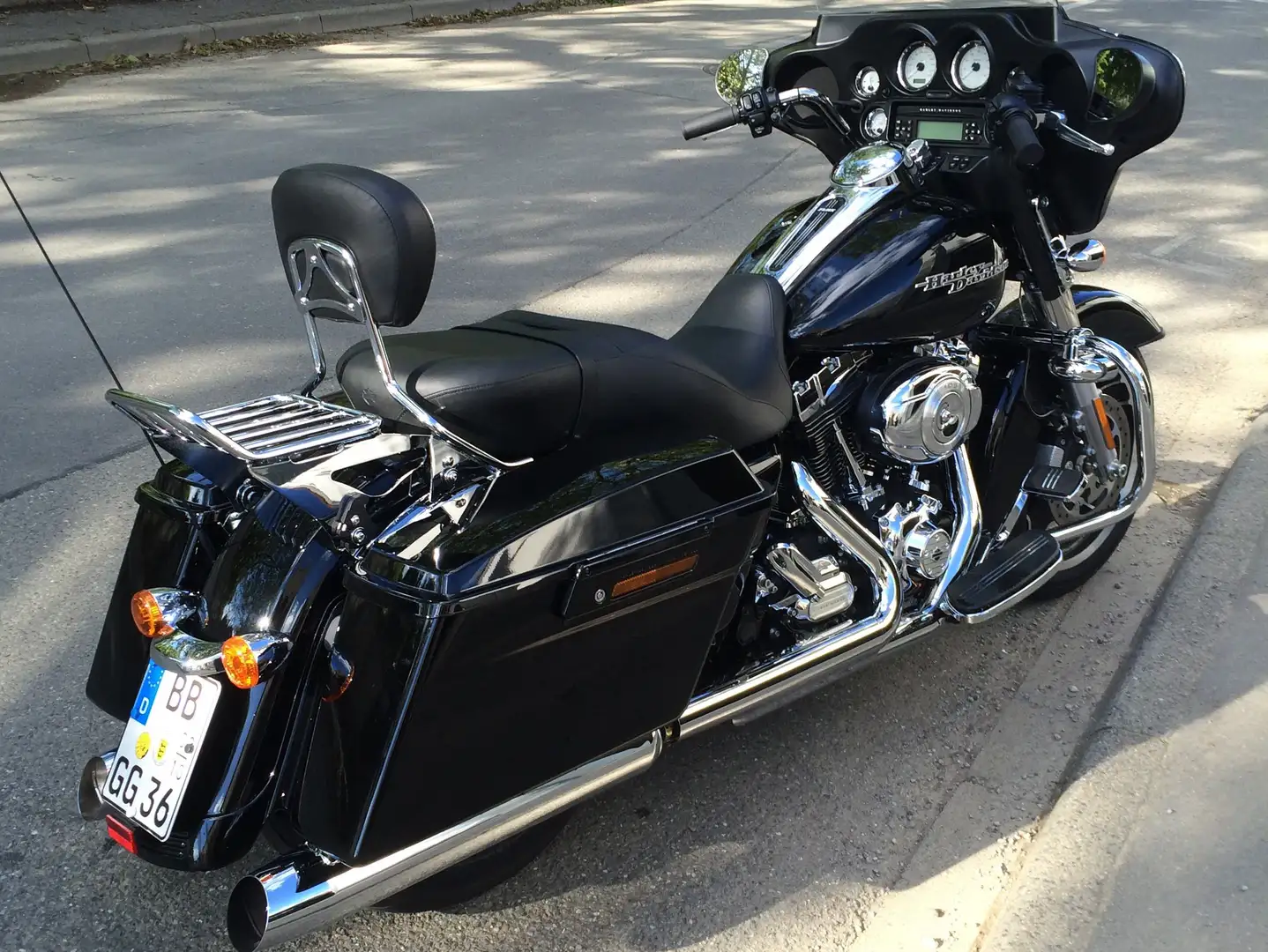 Harley-Davidson Street Glide Чорний - 2