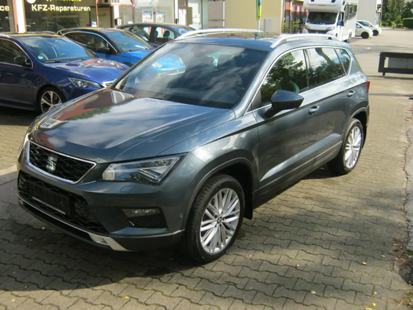 SEAT Ateca Xcellence 1.Hand Autom/Klima/Navi/Kamera Gris - 1