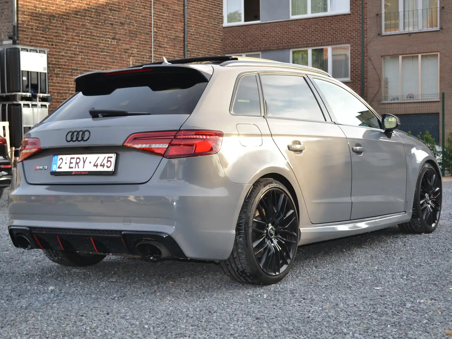 Audi RS3 RS3 Sportback 2.5 TFSI Quattro S tronic Grijs - 1