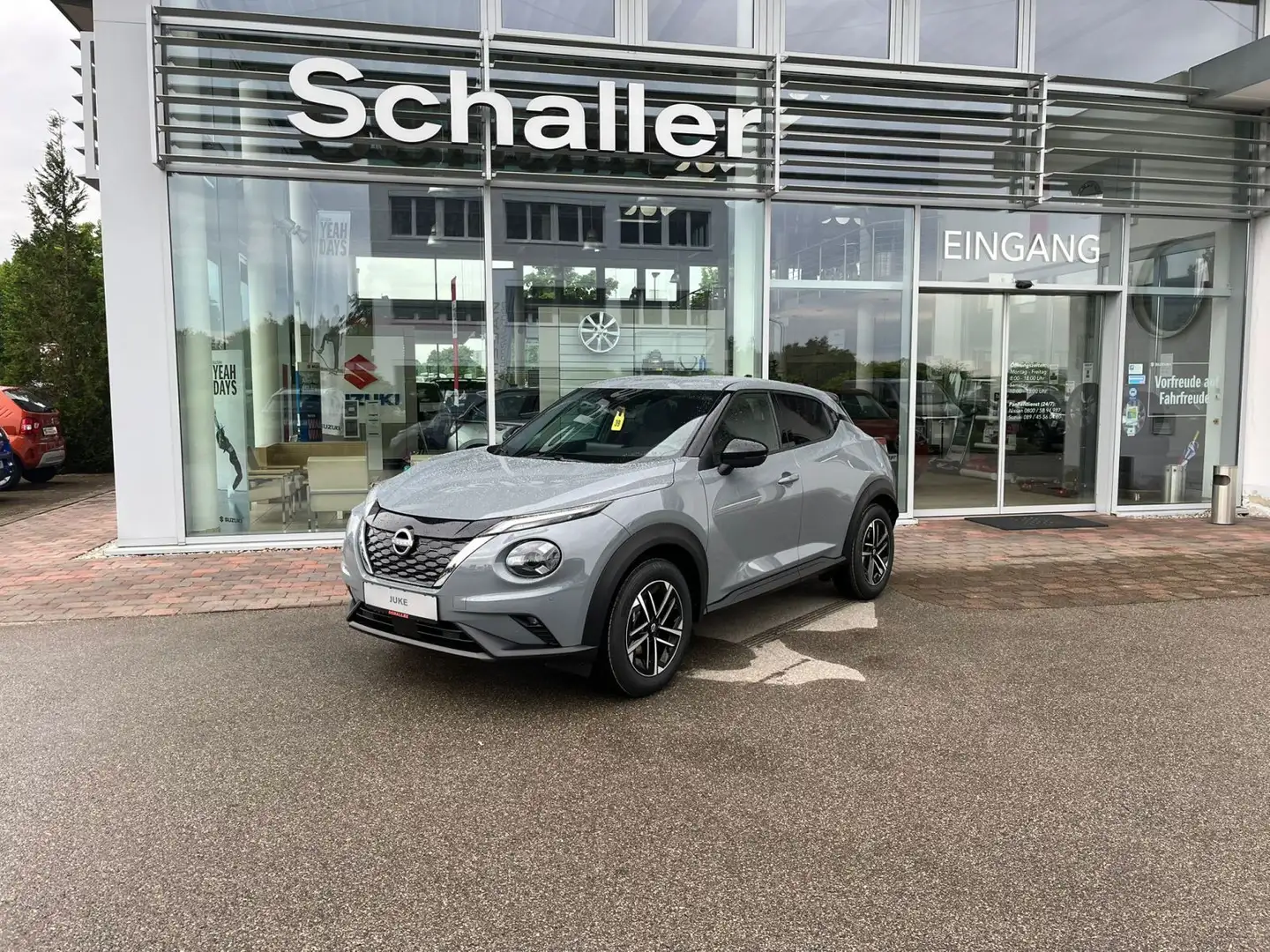 Nissan Juke 1.6 Hybrid 4AMT Automatik - N-Connecta Wint Grau - 2