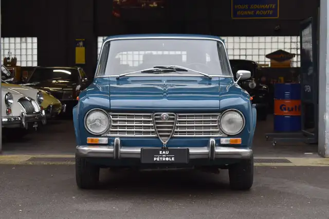 Alfa Romeo Giulia 1300