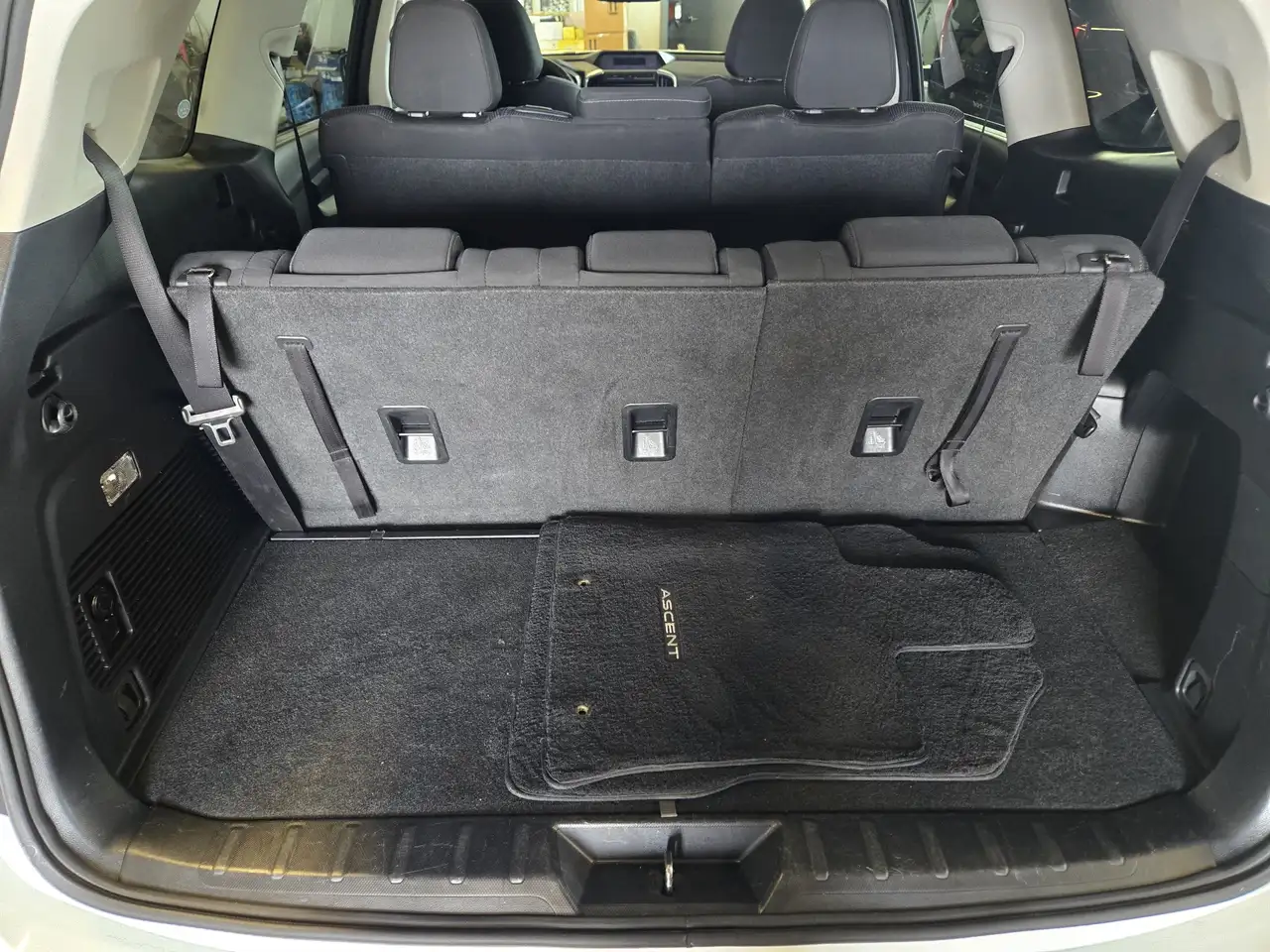 Subaru Ascent photo Subaru Ascent