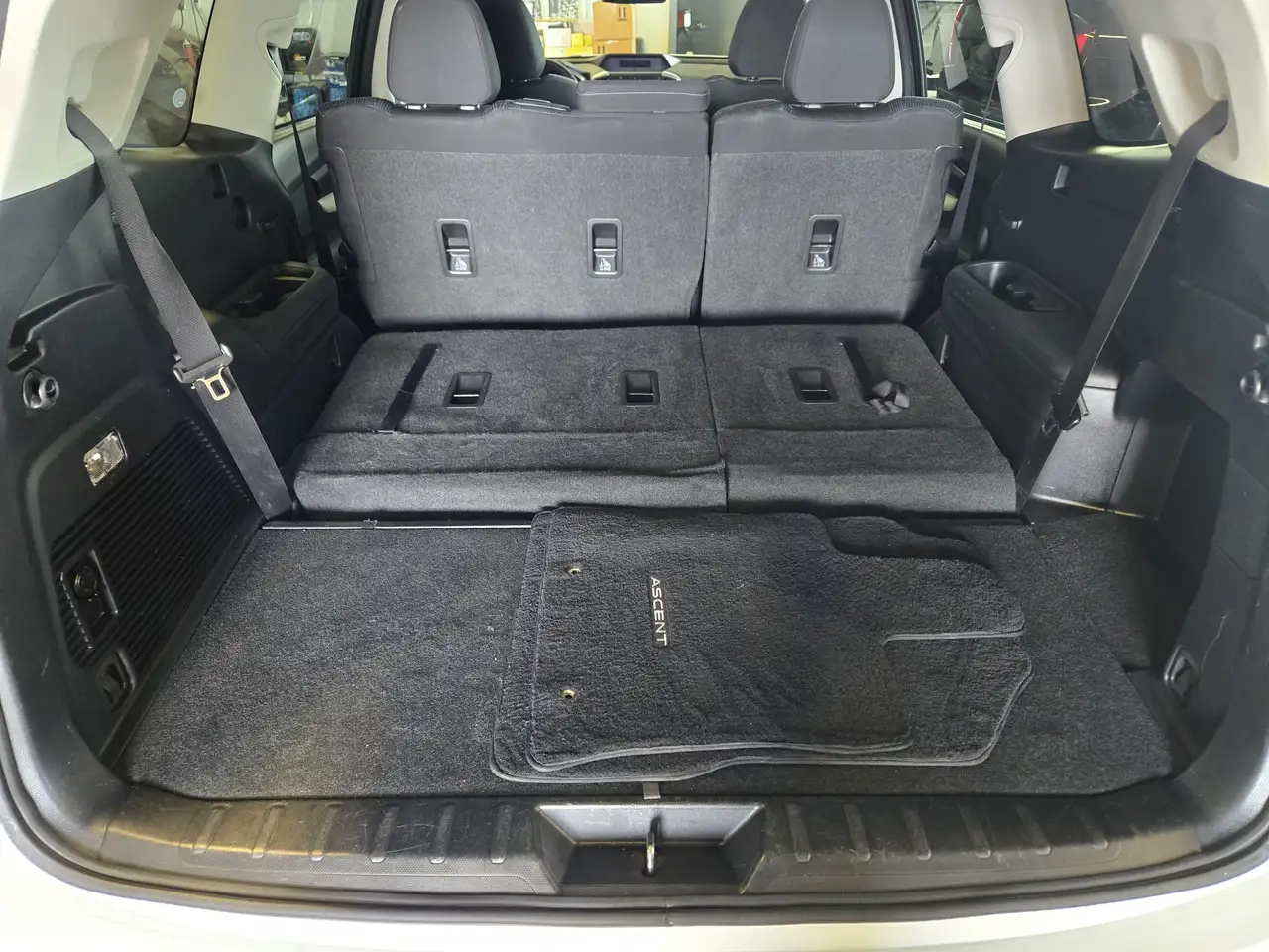 Subaru Ascent photo Subaru Ascent