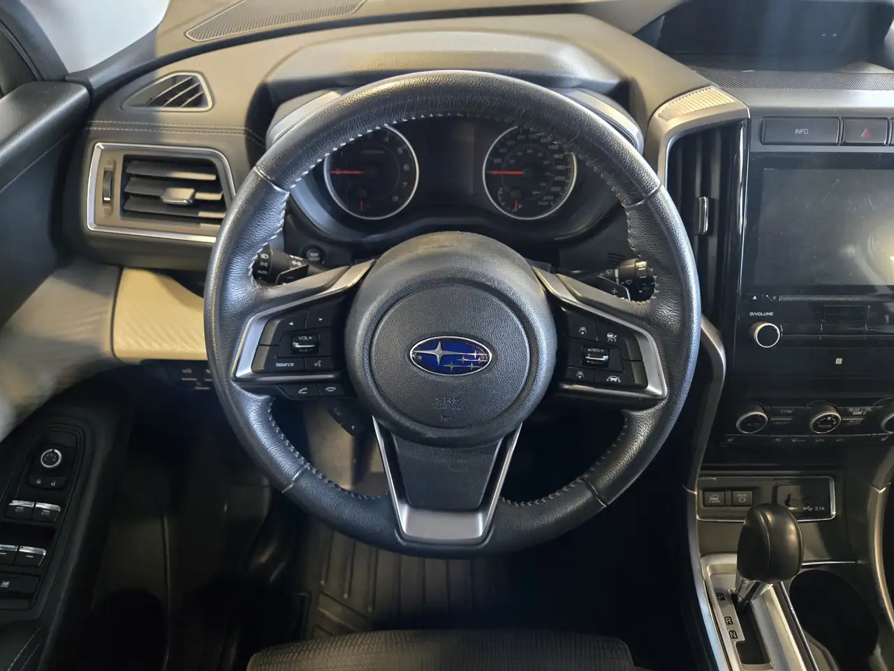Subaru Ascent photo Subaru Ascent