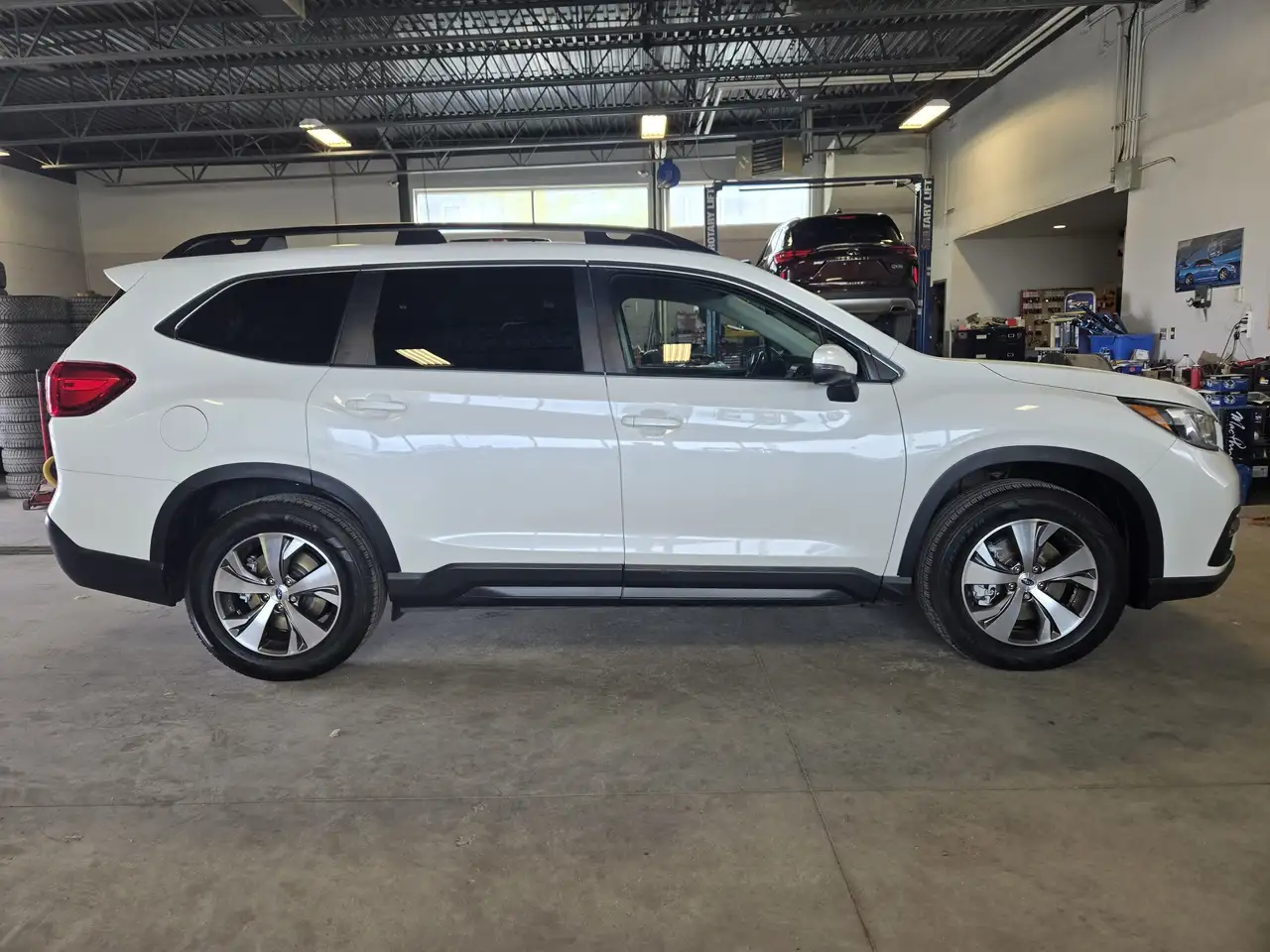 Subaru Ascent photo Subaru Ascent