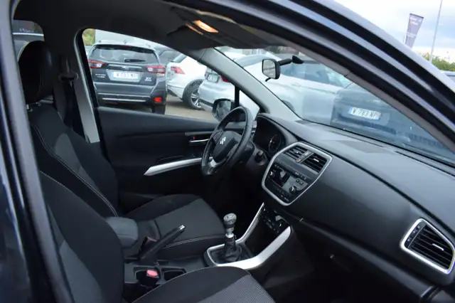 Suzuki SX4 S-Cross view 7