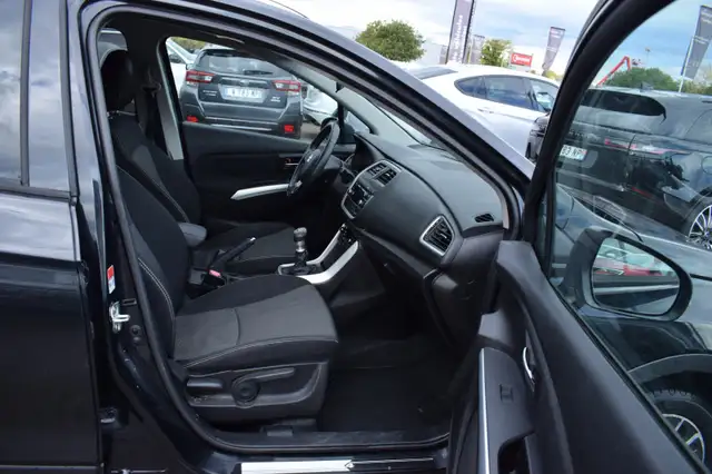 Suzuki SX4 S-Cross view 9