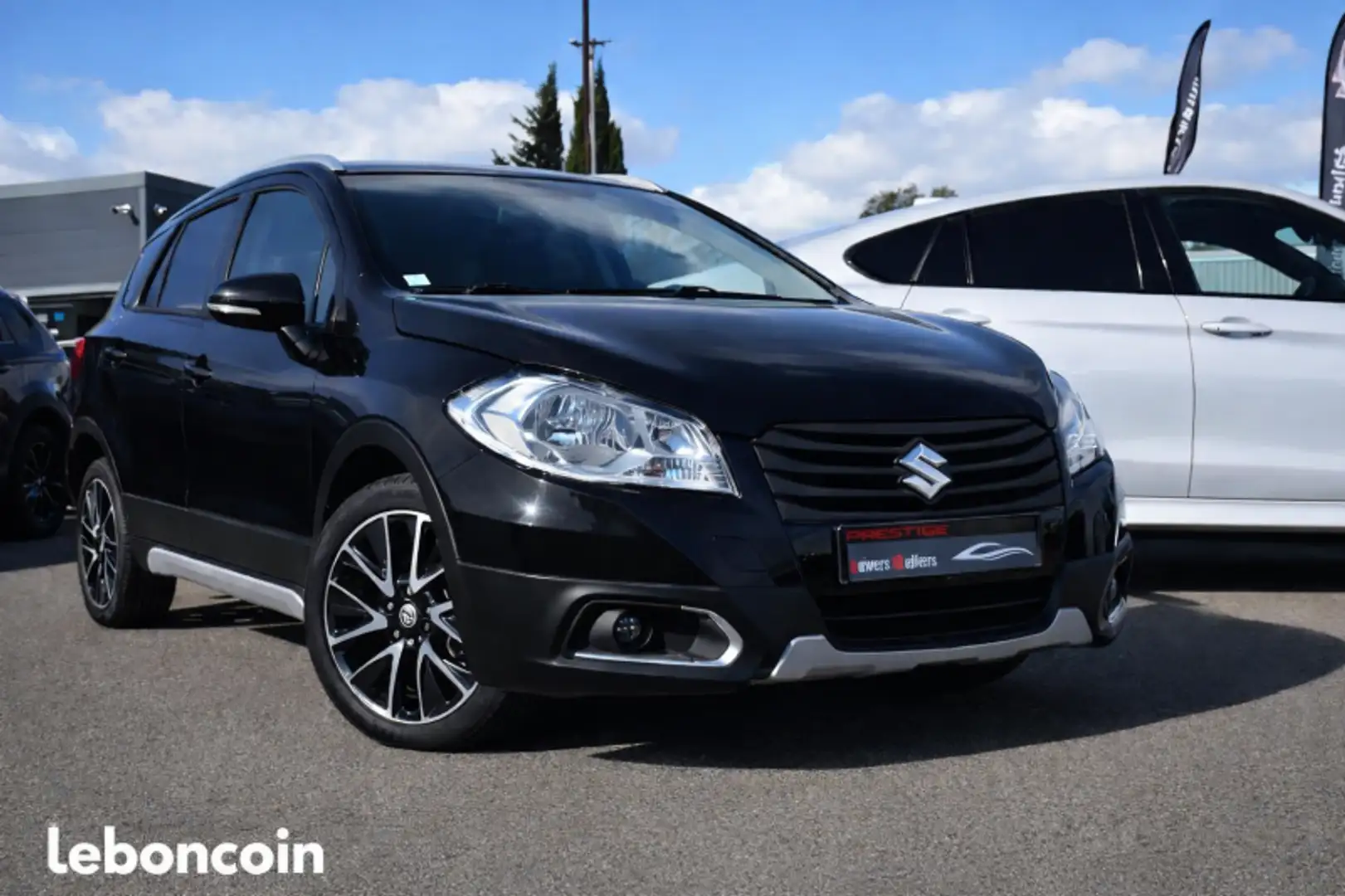 Suzuki SX4 S-Cross 1.6 DDIS PACK Schwarz - 1