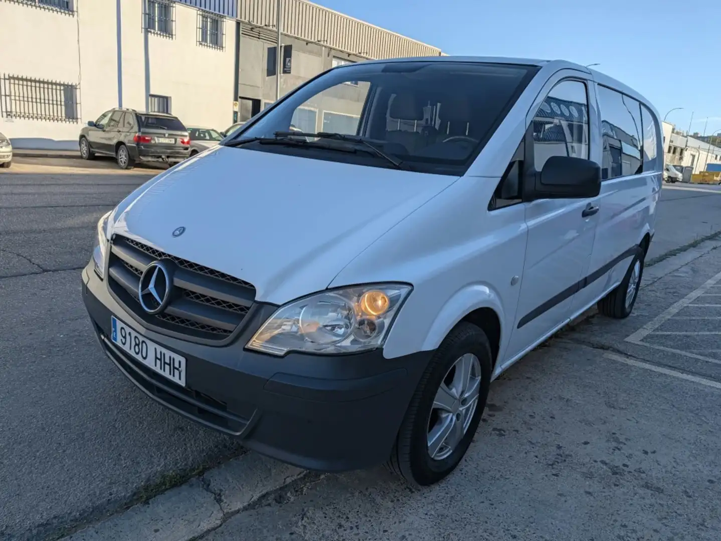 Mercedes-Benz Vito 109CDI L Compacta 95 Blanco - 1