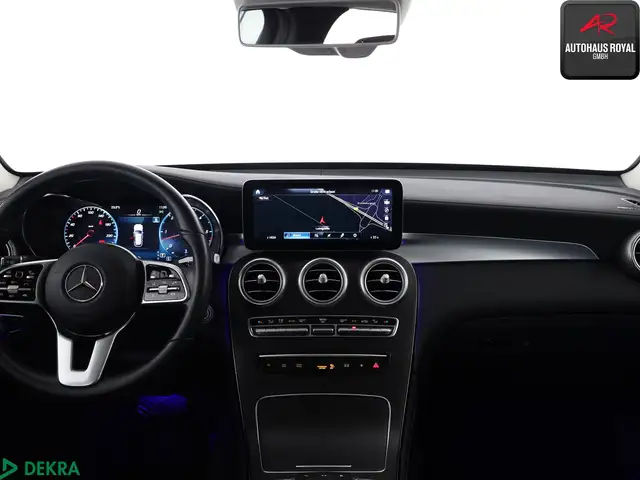 Mercedes-Benz GLC view 9