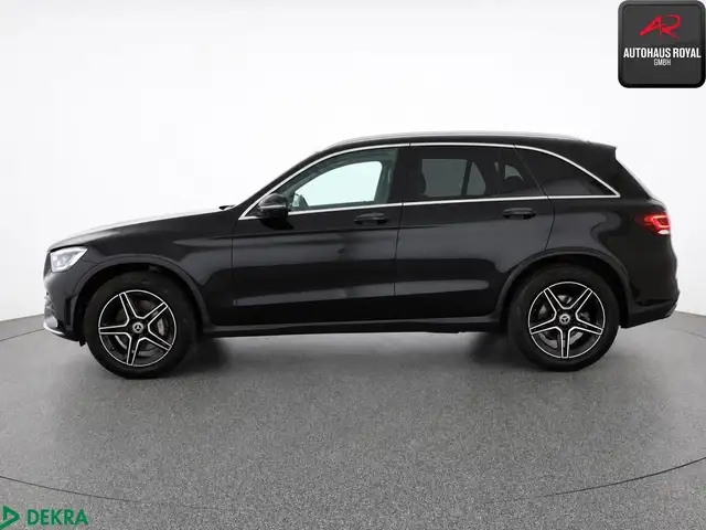 Mercedes-Benz GLC view 2