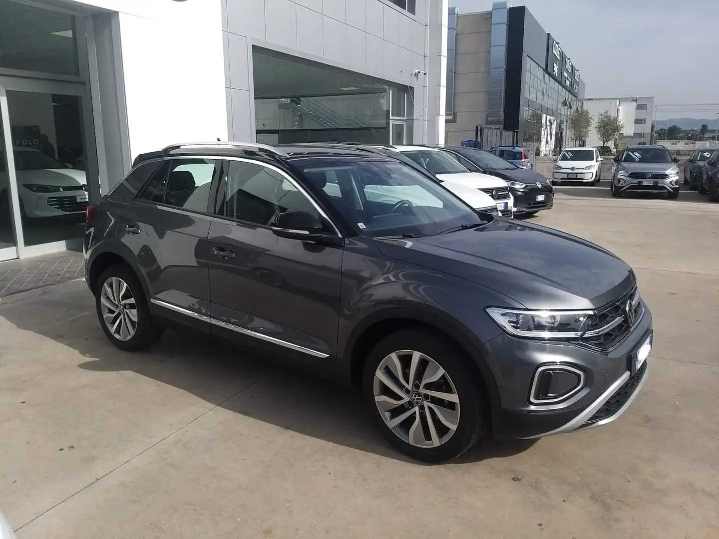 Volkswagen T-Roc T-Roc 2022 1.0 tsi Style 110cv Grey - 1