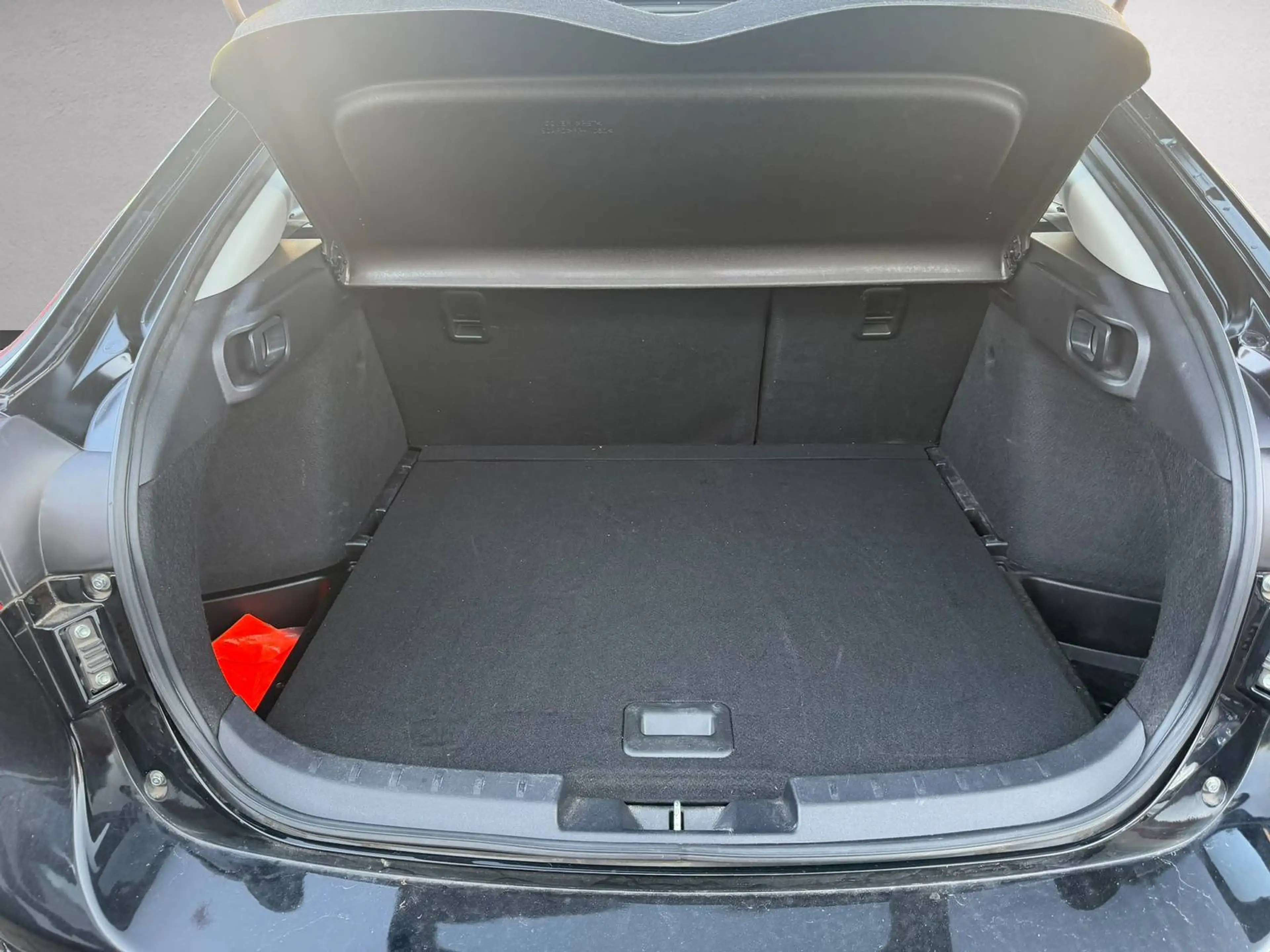 Mitsubishi Lancer Basis HU*KLIMA — photo 5