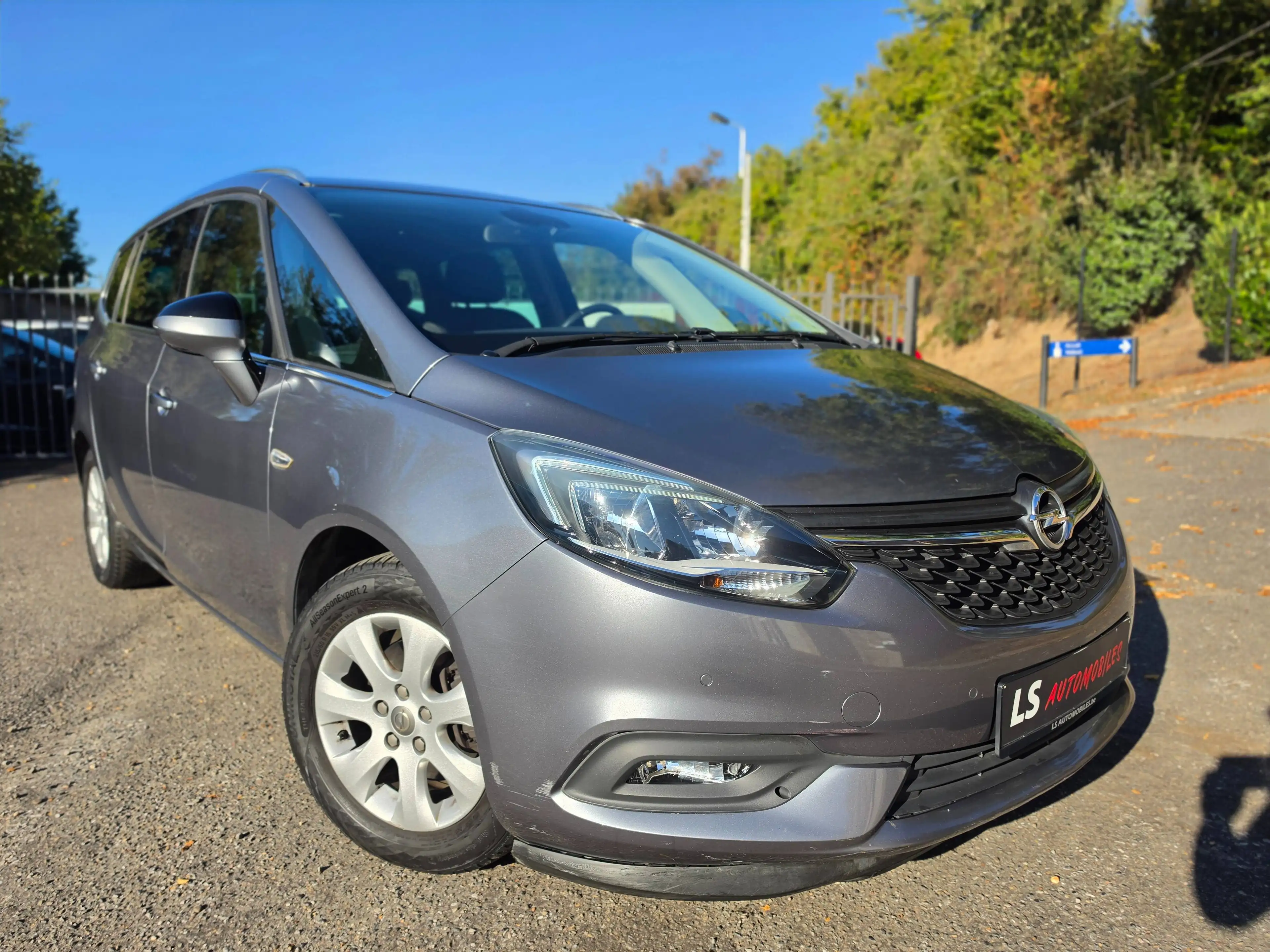 Opel Zafira Tourer B2B*MARCHAND*Boite Auto*Navi*Caméra*Eu6b