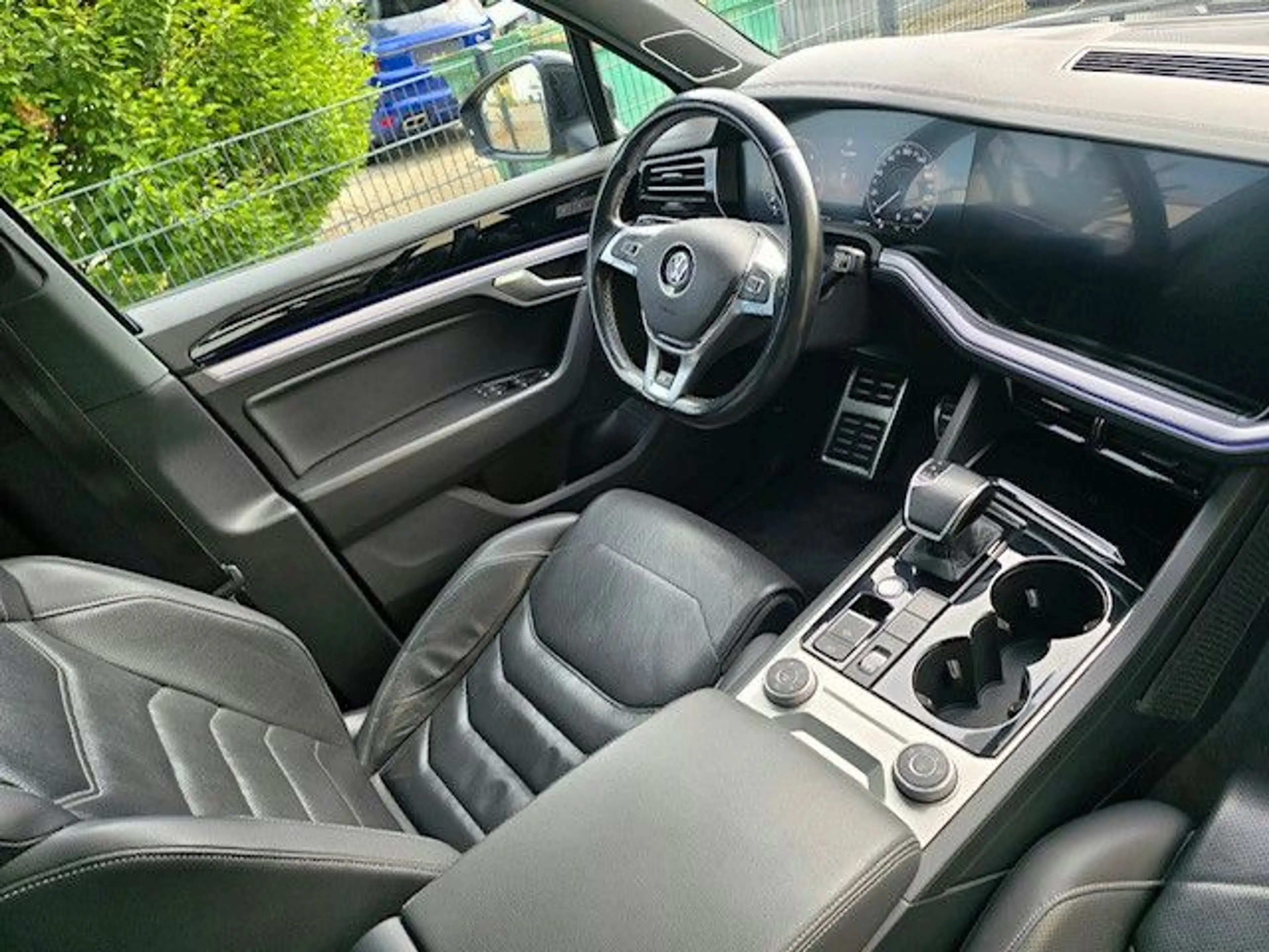 Volkswagen Touareg R-Line 4Motion*** Vollausstattung*** — photo 14