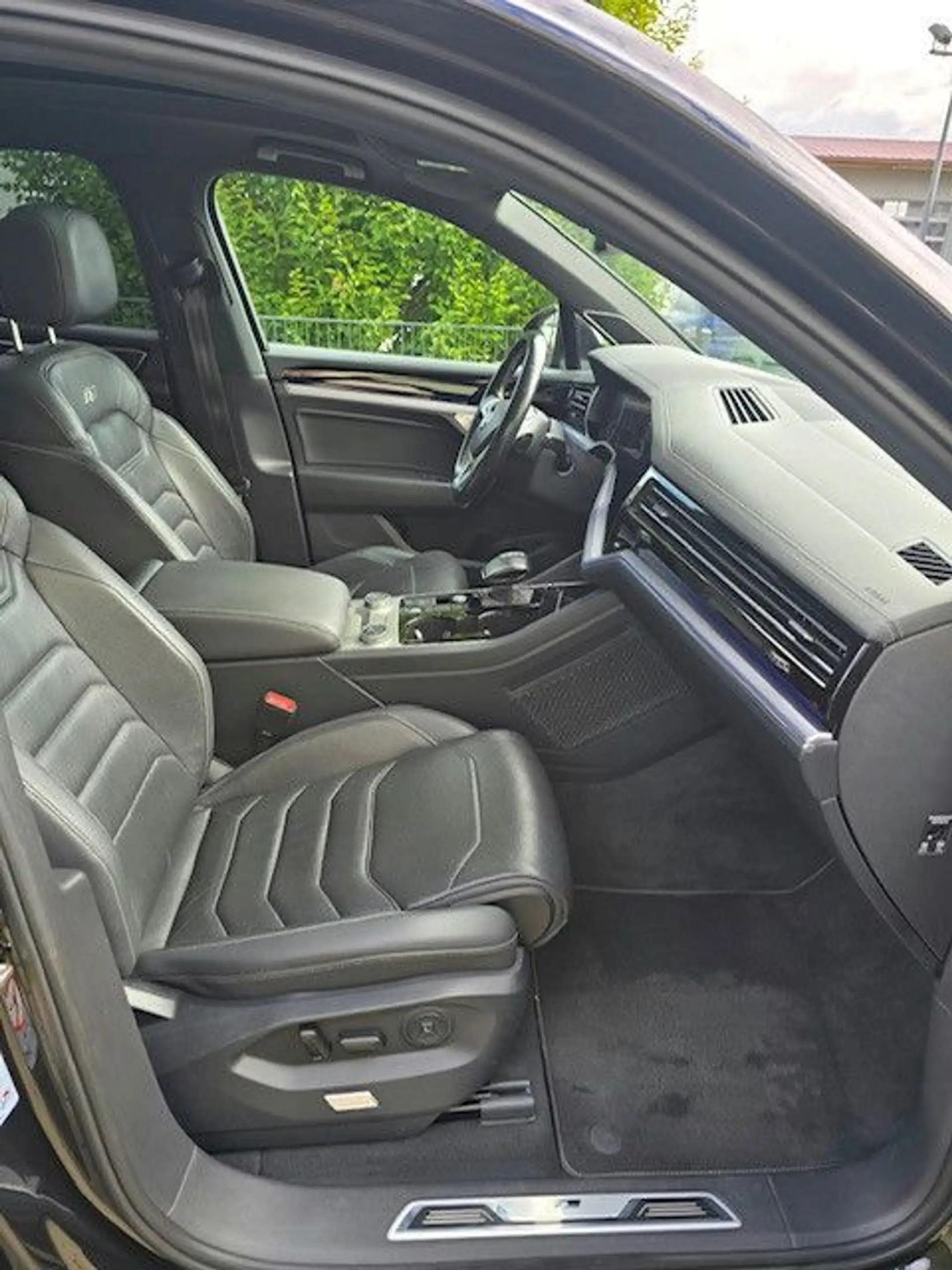 Volkswagen Touareg R-Line 4Motion*** Vollausstattung*** — photo 12