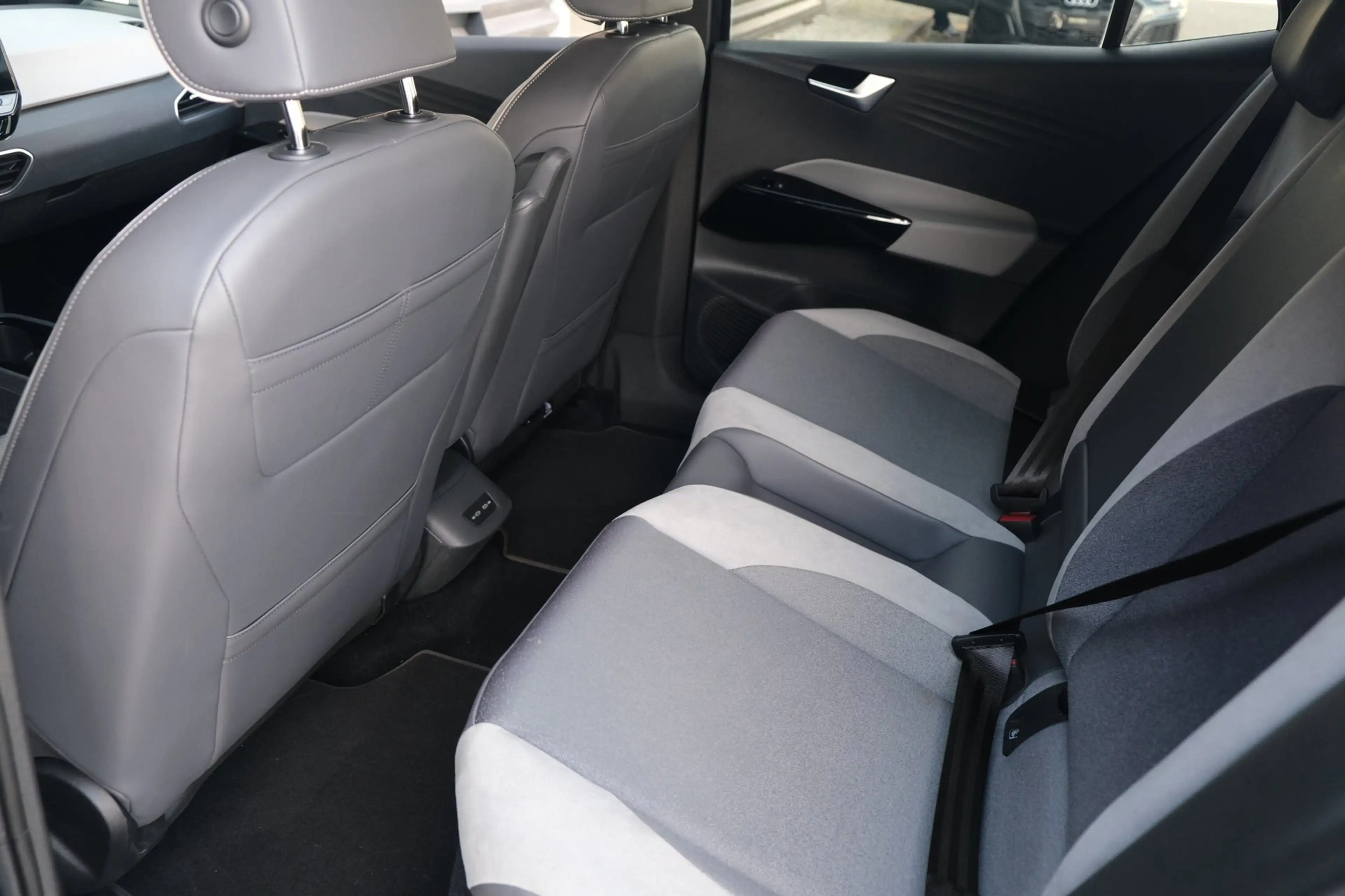Volkswagen ID.3 Pro S 77 kWh SOH 90% Led Navi Sfeer — photo 10