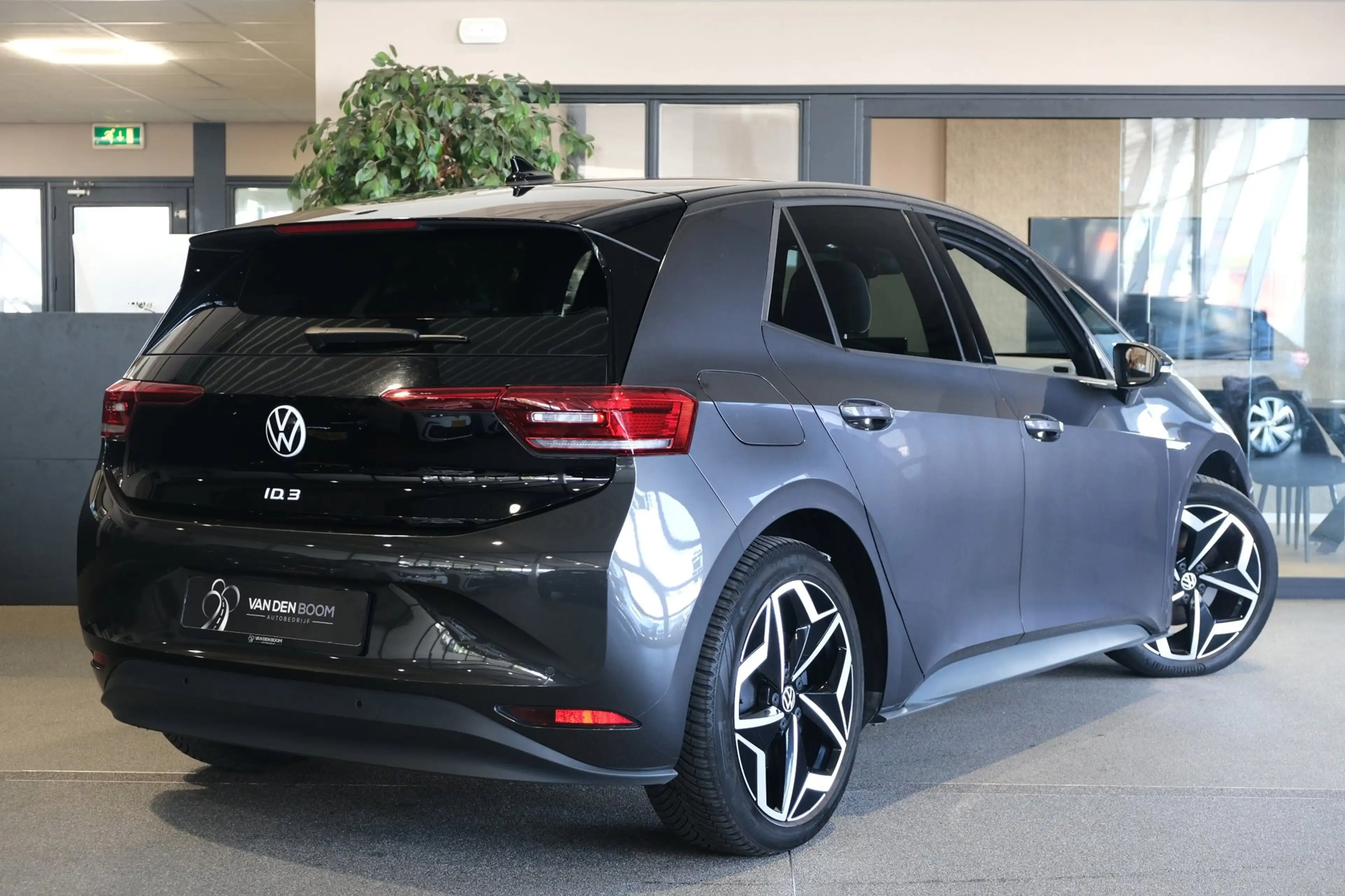 Volkswagen ID.3 Pro S 77 kWh SOH 90% Led Navi Sfeer — photo 2