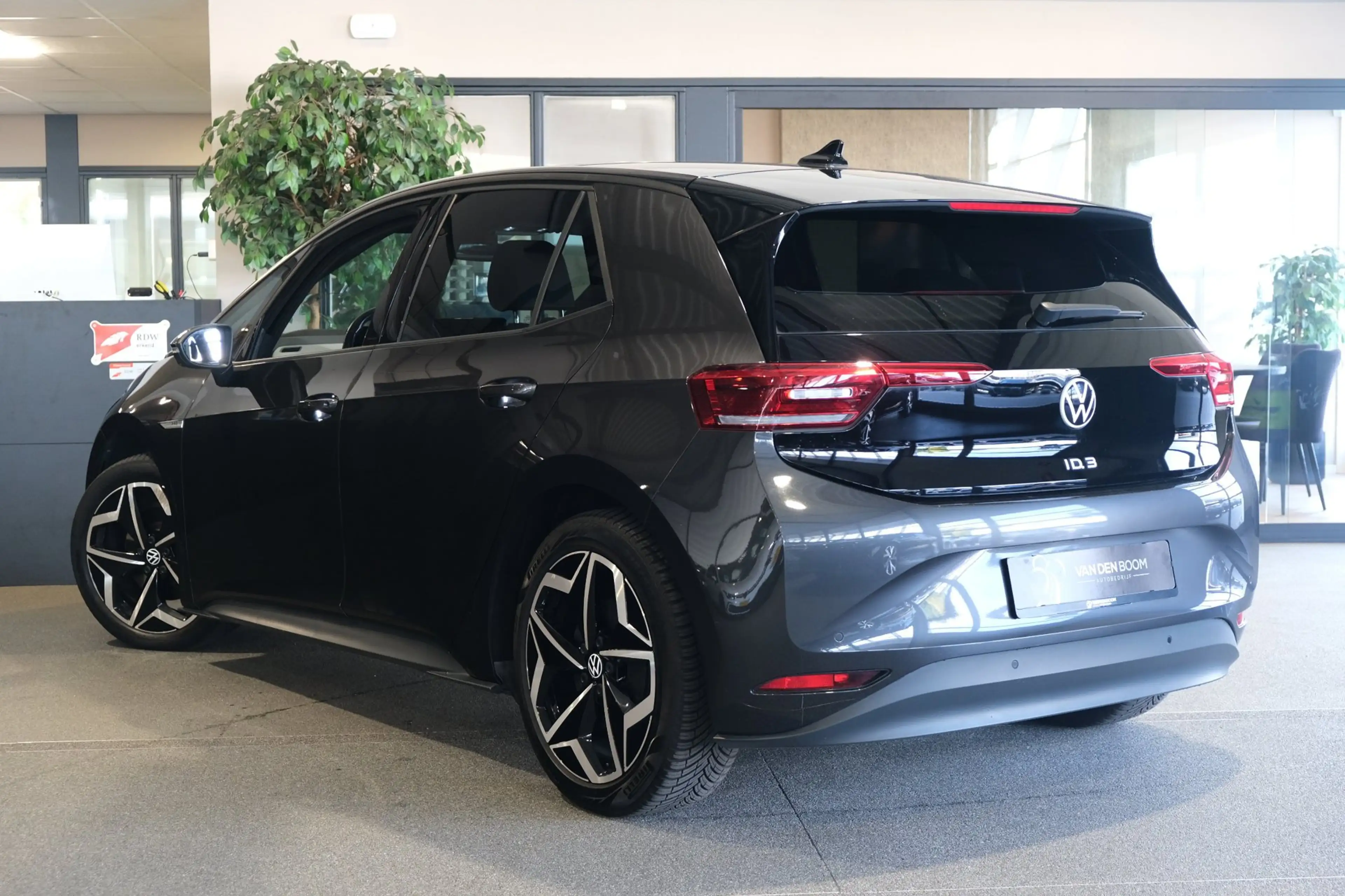 Volkswagen ID.3 Pro S 77 kWh SOH 90% Led Navi Sfeer — photo 8