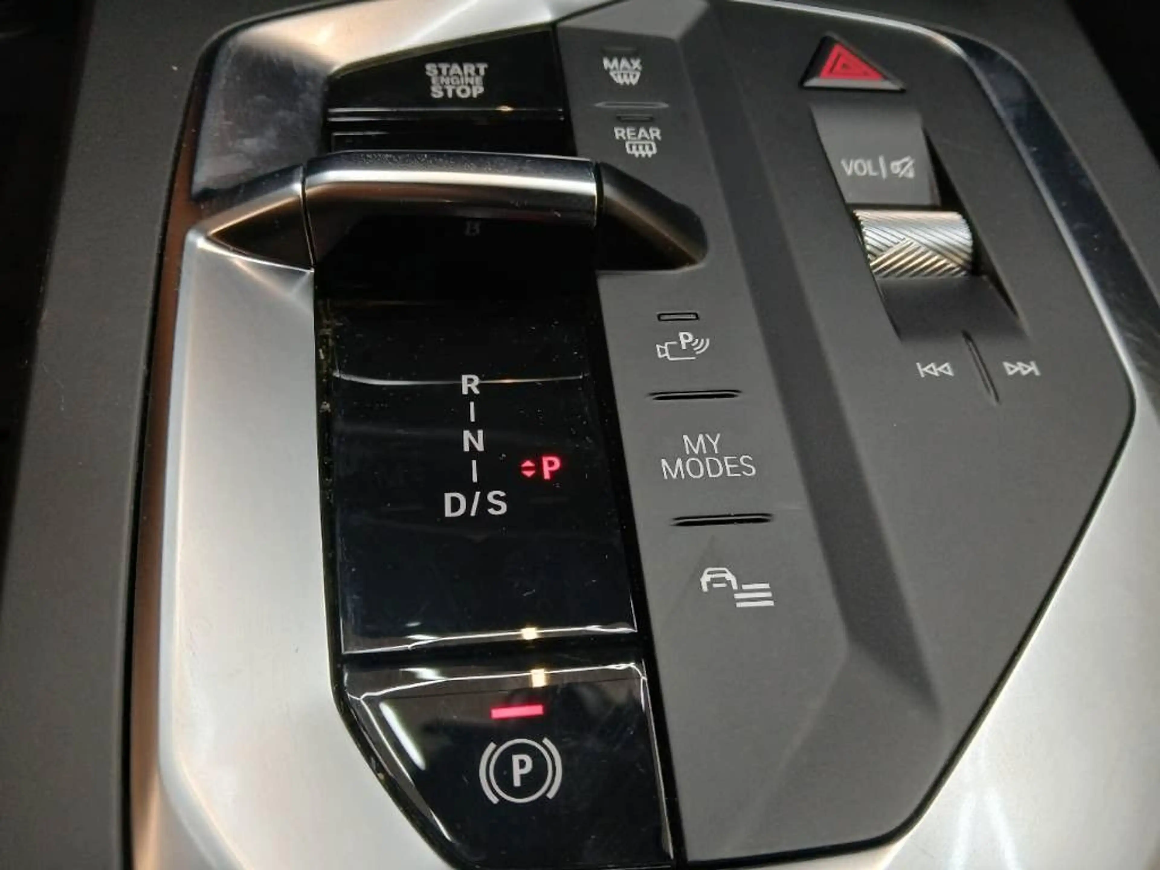 BMW 220 220i Gran Coupé M Sport ACC 360° HUD KZU QI SHZ — photo 11