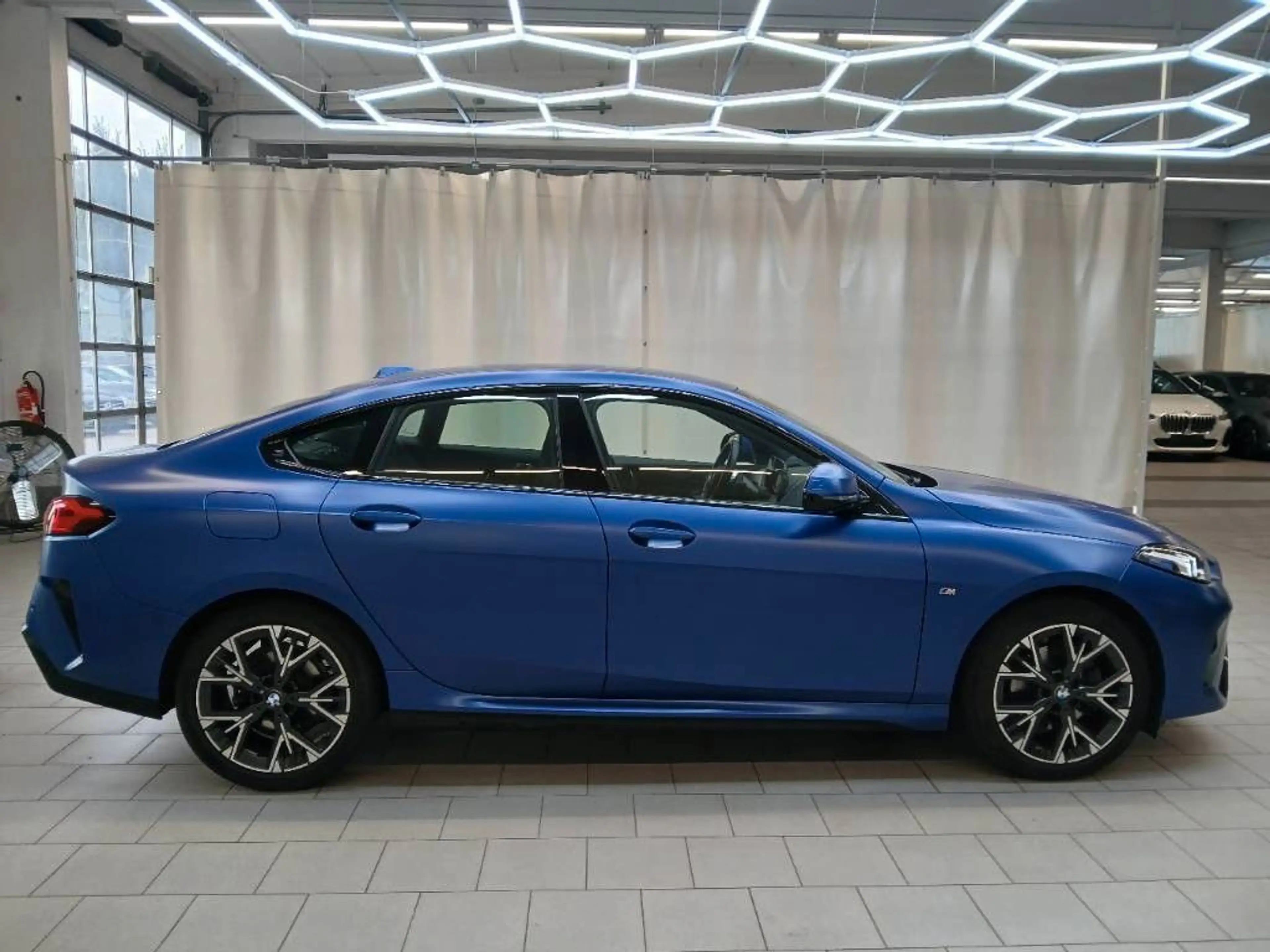 BMW 220 220i Gran Coupé M Sport ACC 360° HUD KZU QI SHZ — photo 7