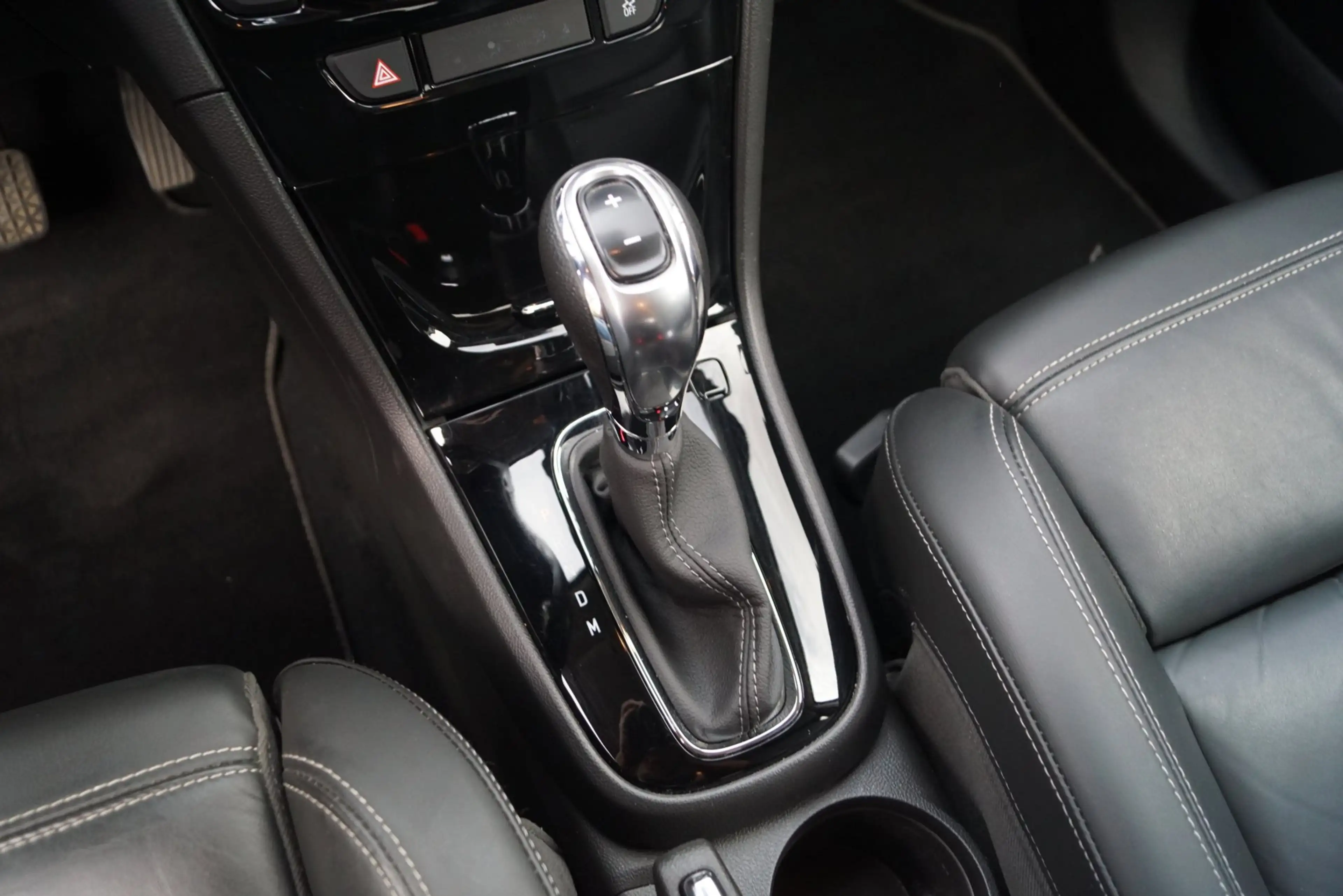 Opel Mokka X 1.4 Turbo Innovation Autom Schuifkdak Leder Sports — photo 16