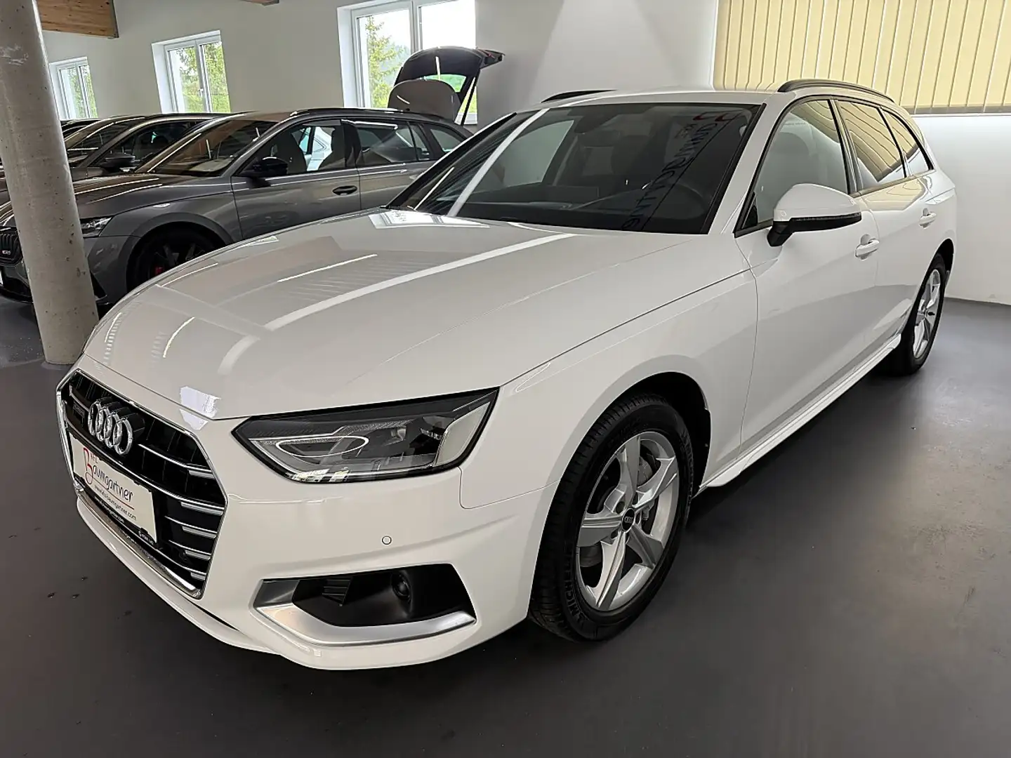 Audi A4 Avant 40TDI quattro advanced S-tronic *LED*NAVI... Weiß - 2