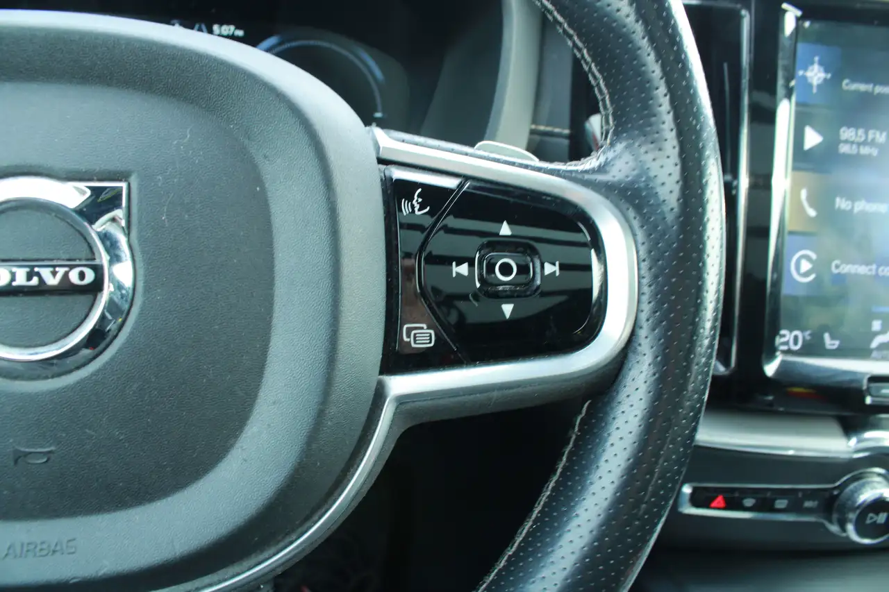 Volvo XC60 снимка Volvo XC60
