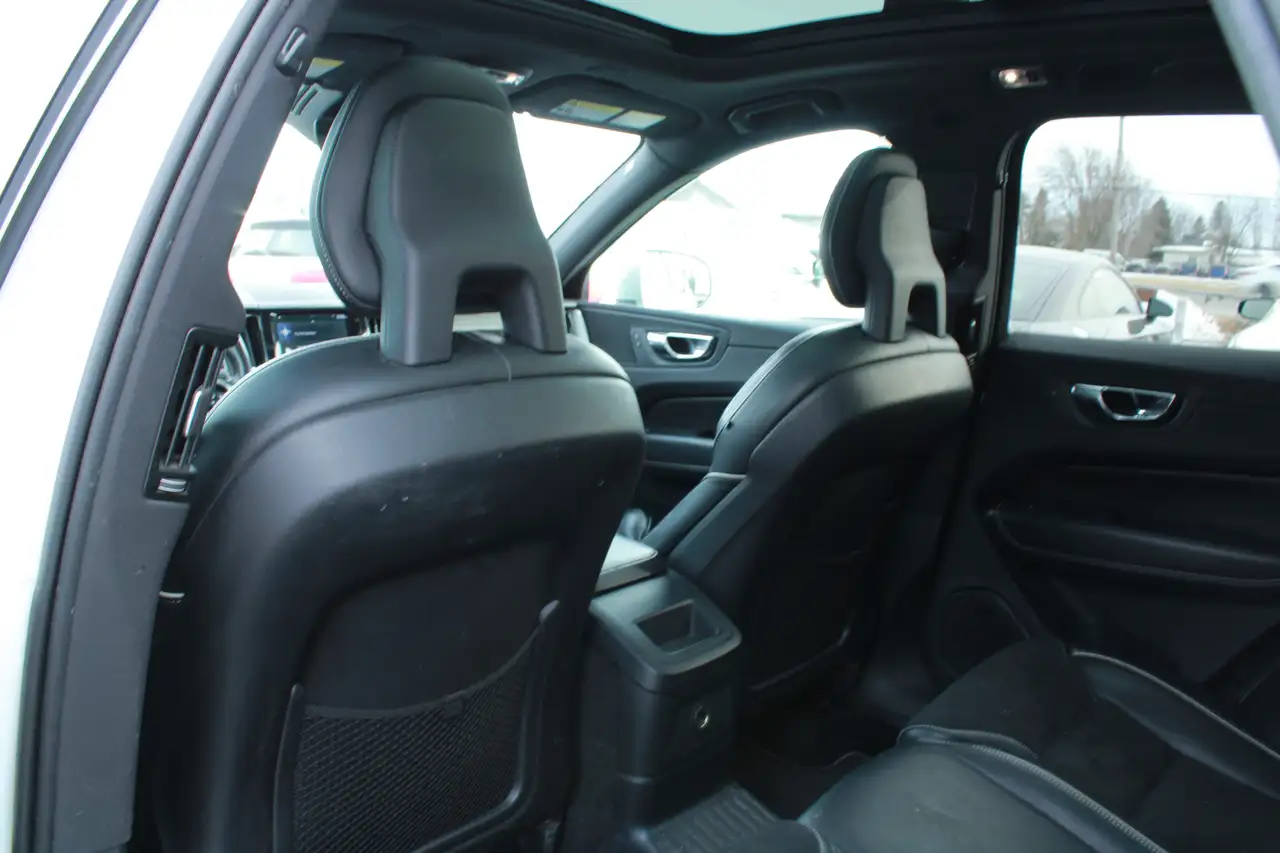 Volvo XC60 снимка Volvo XC60