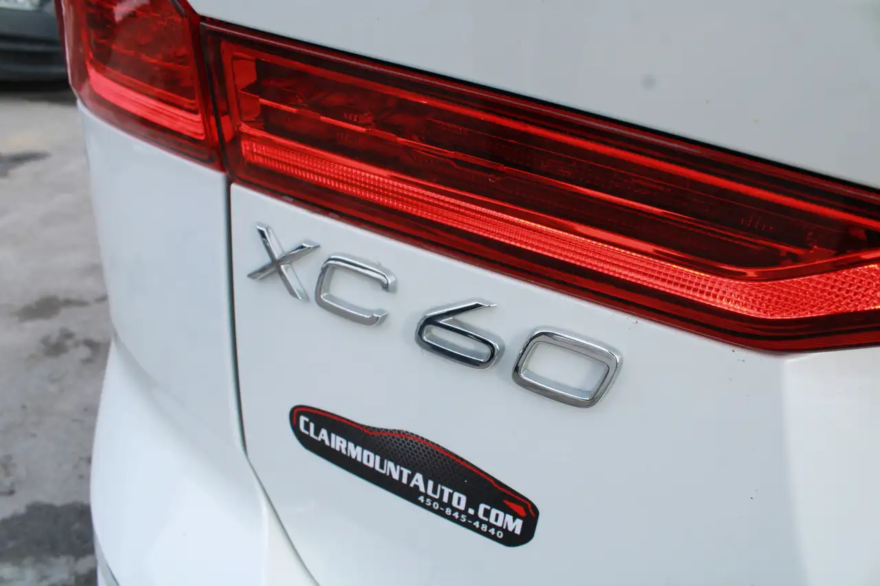 Volvo XC60 снимка Volvo XC60