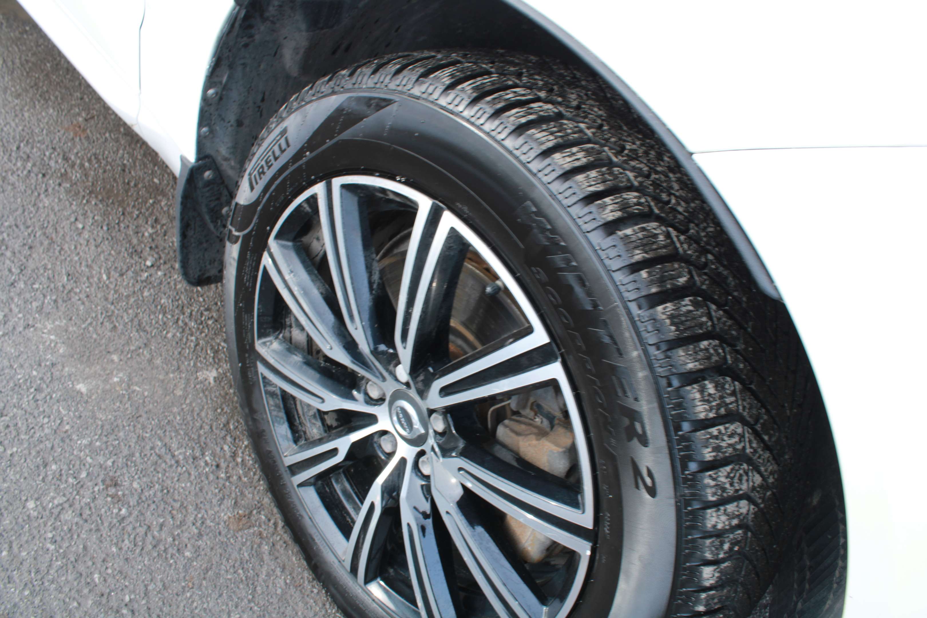 2018 Volvo XC60 T8 eAWD Plug-In Hybrid R-Design, MAGS, CUIR, A/C thumb 10