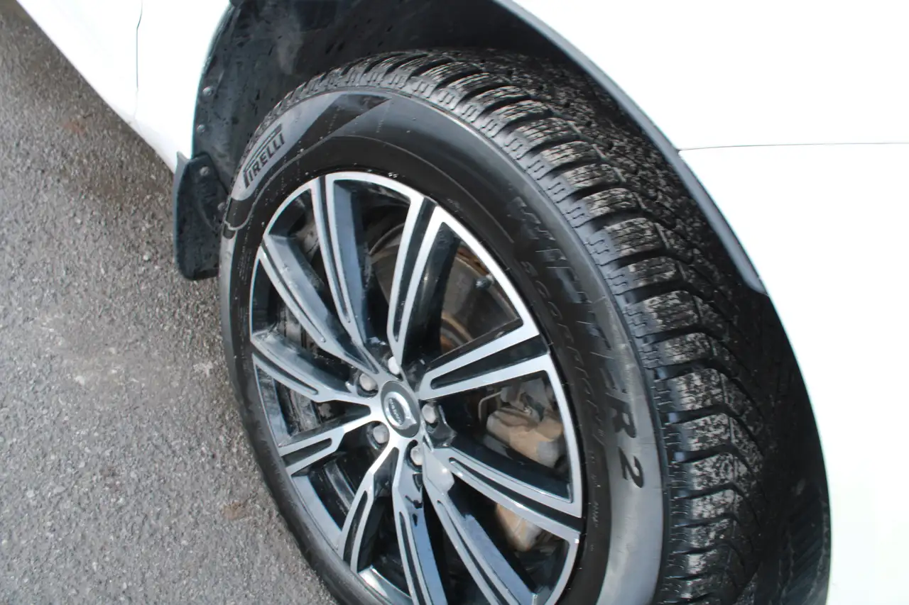Volvo XC60 снимка Volvo XC60