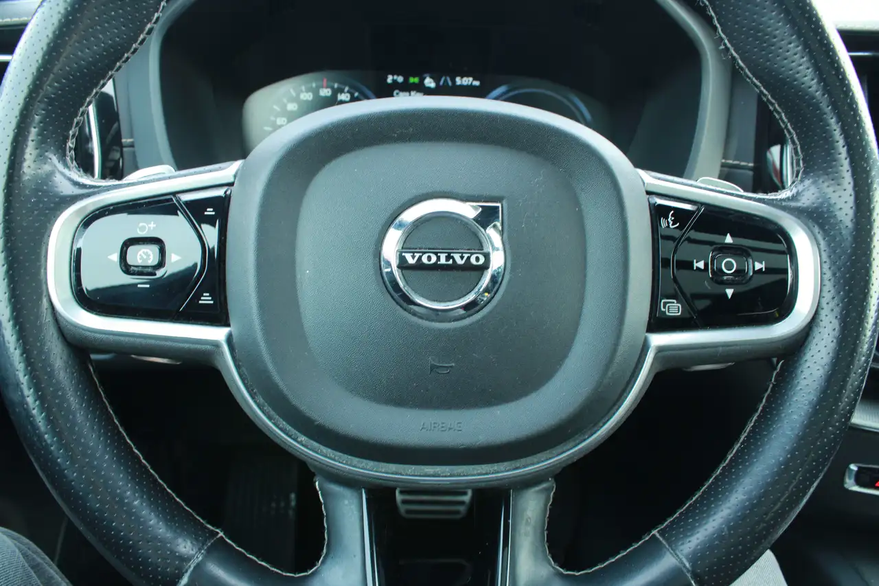 Volvo XC60 снимка Volvo XC60