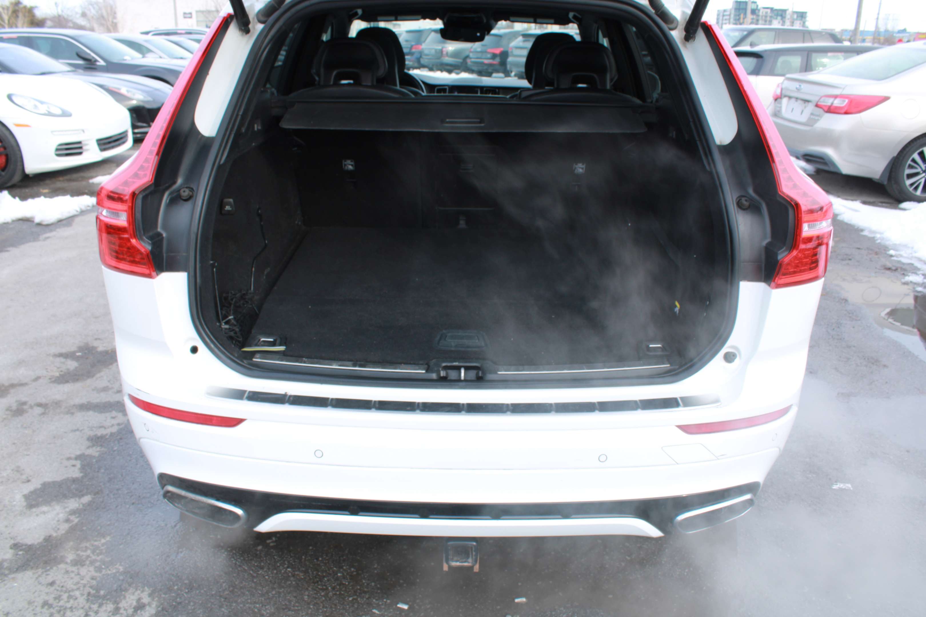 2018 Volvo XC60 T8 eAWD Plug-In Hybrid R-Design, MAGS, CUIR, A/C thumb 19